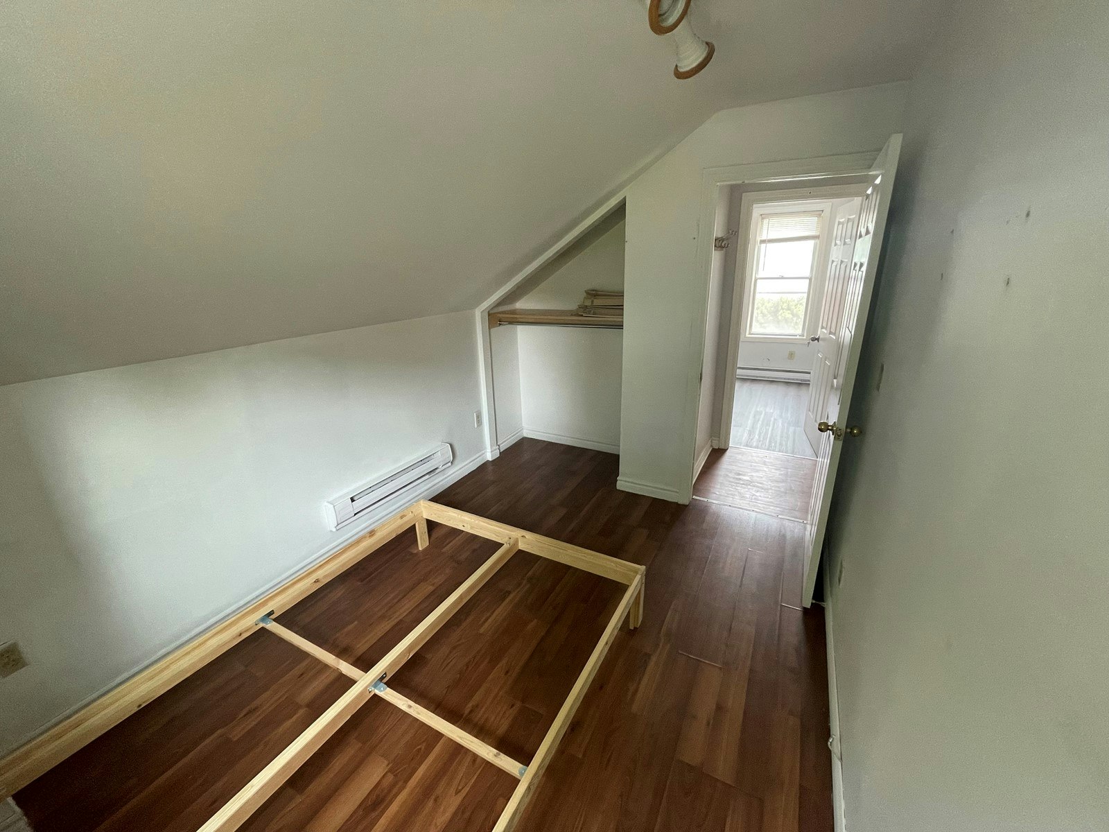 30 Noecker Street, Waterloo, ON, N2J 2R4 - 20