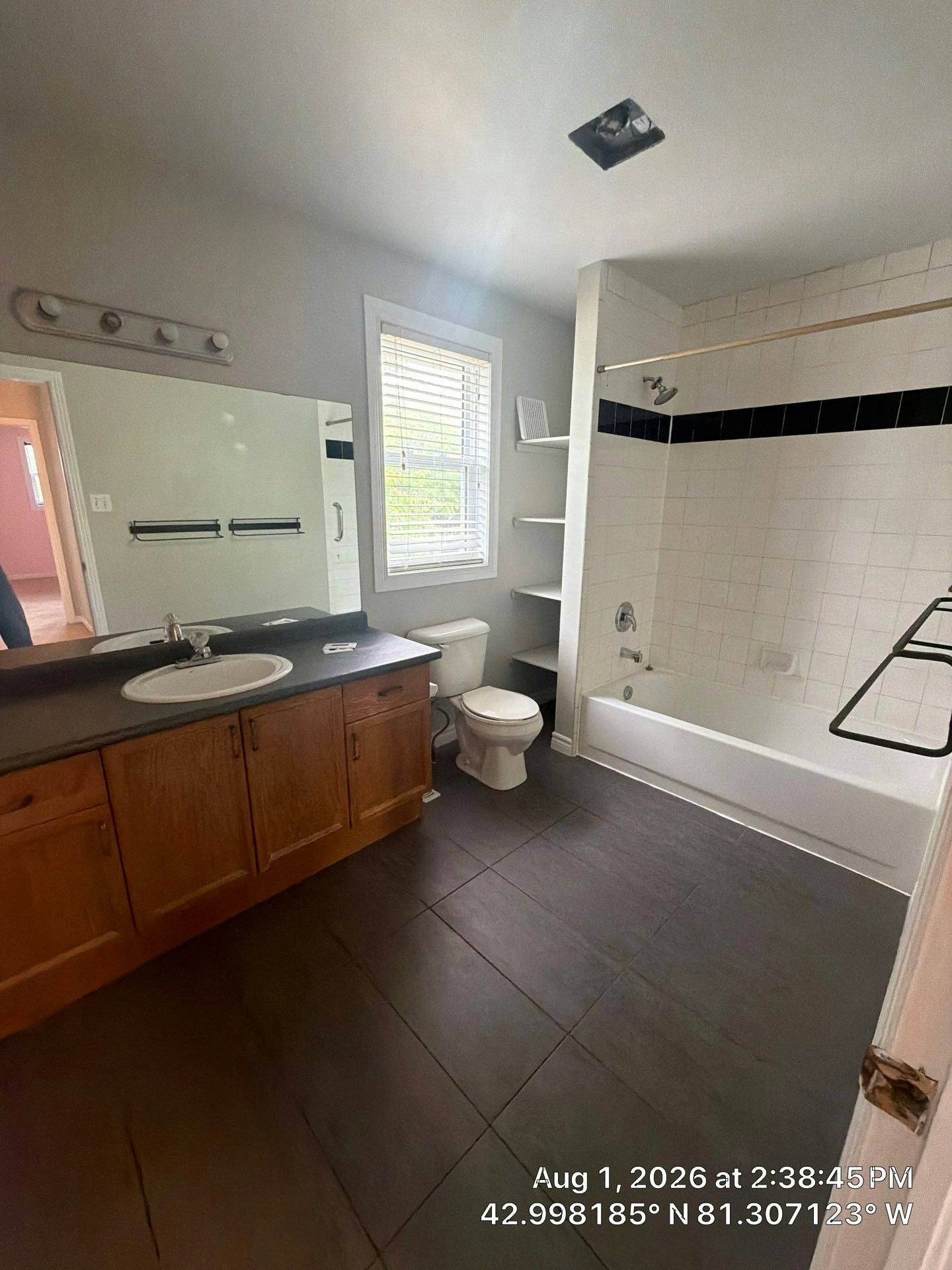 1138 Limberlost Road, London, ON, N6G 3A5 - 3