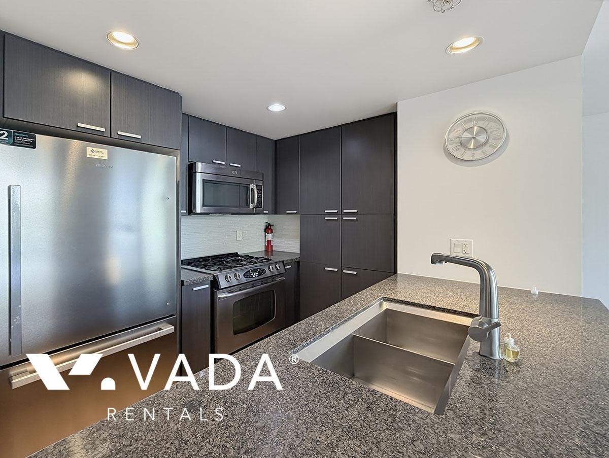 706-2200 Douglas Road, Burnaby, BC, V5C 0G8 - 9