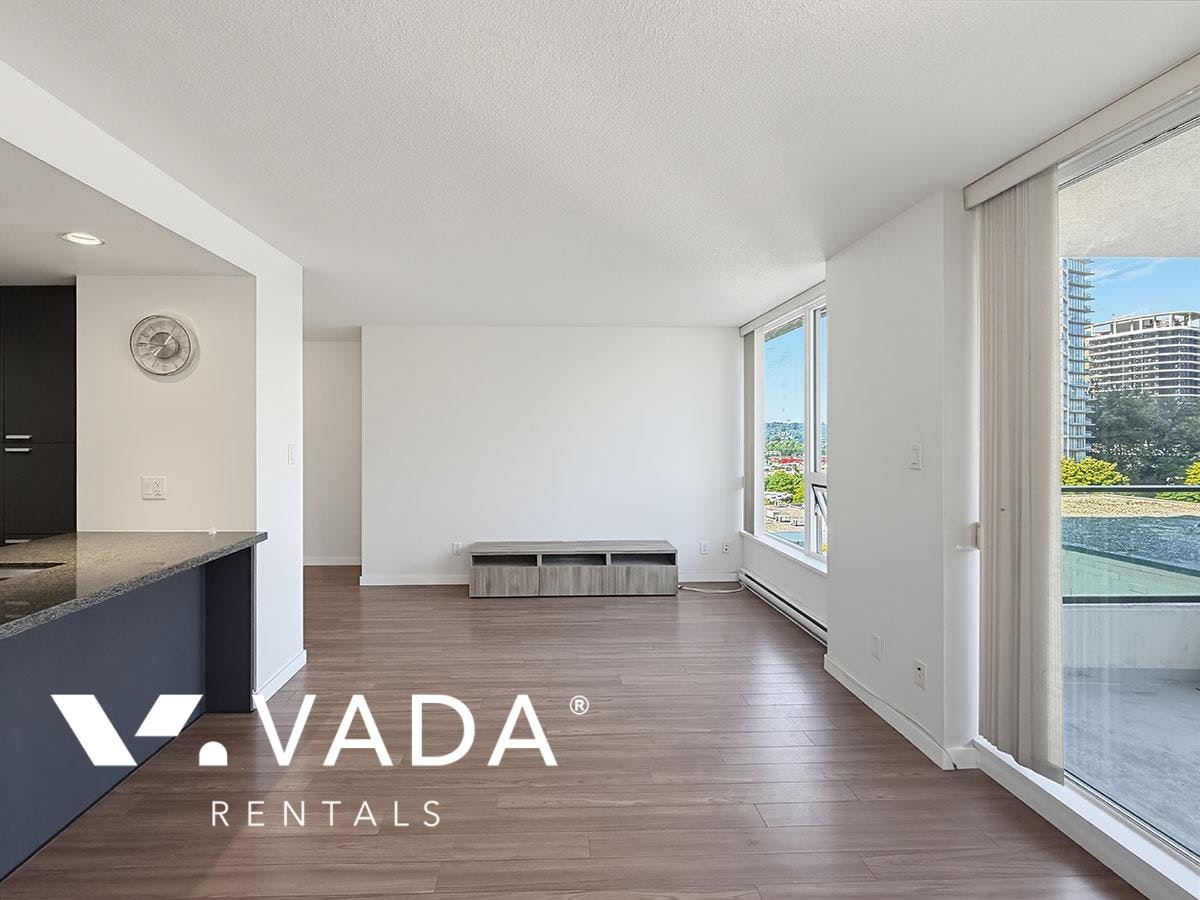 706-2200 Douglas Road, Burnaby, BC, V5C 0G8 - 2
