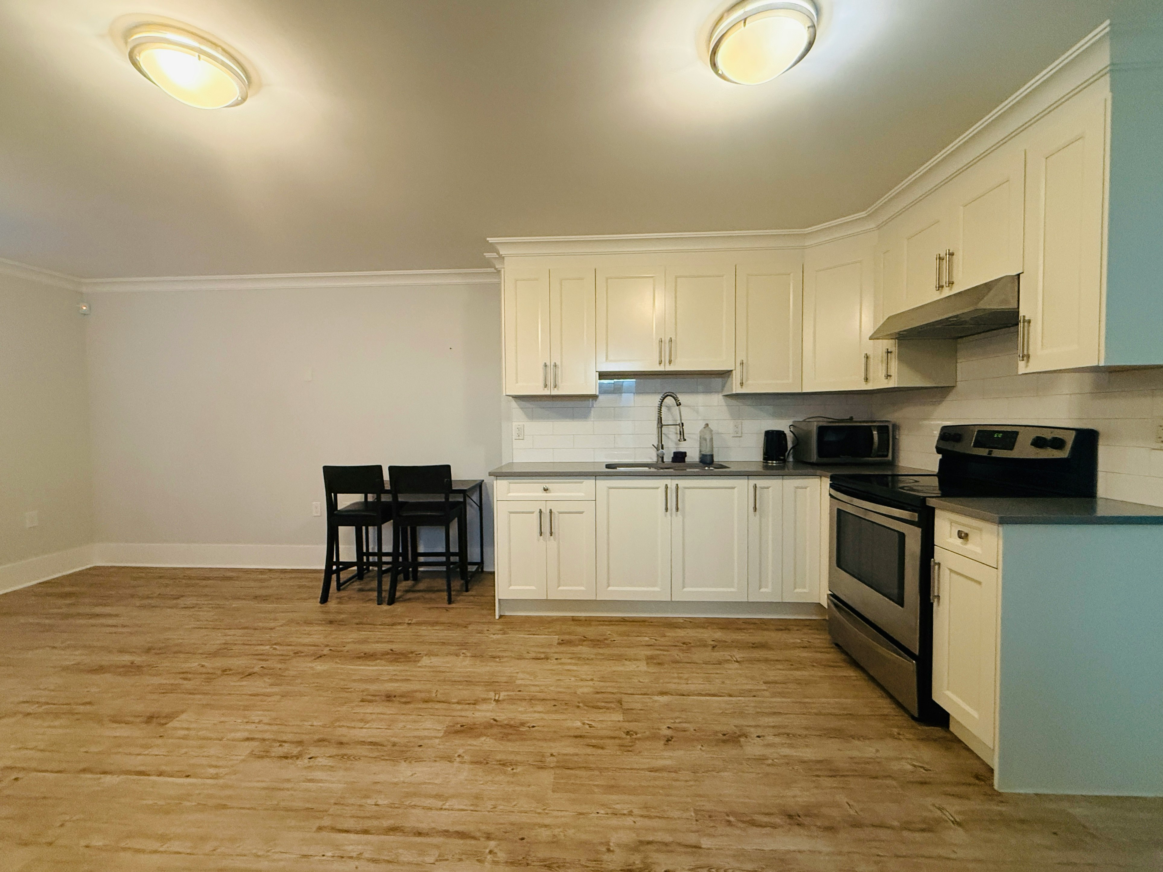 6386 Lakeview Avenue, Burnaby, BC, V5E 2P2 - 9