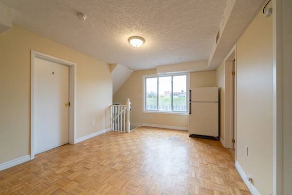 D-331 Spruce Street, Waterloo, ON, N2L 3M6 - 4
