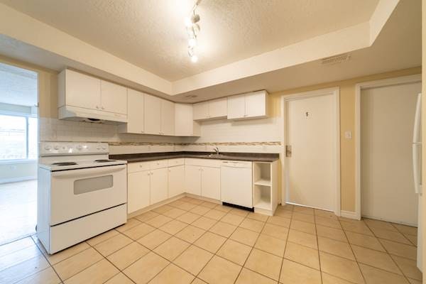 D-331 Spruce Street, Waterloo, ON, N2L 3M6 - 6