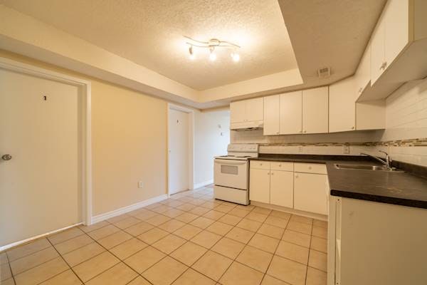 D-331 Spruce Street, Waterloo, ON, N2L 3M6 - 5