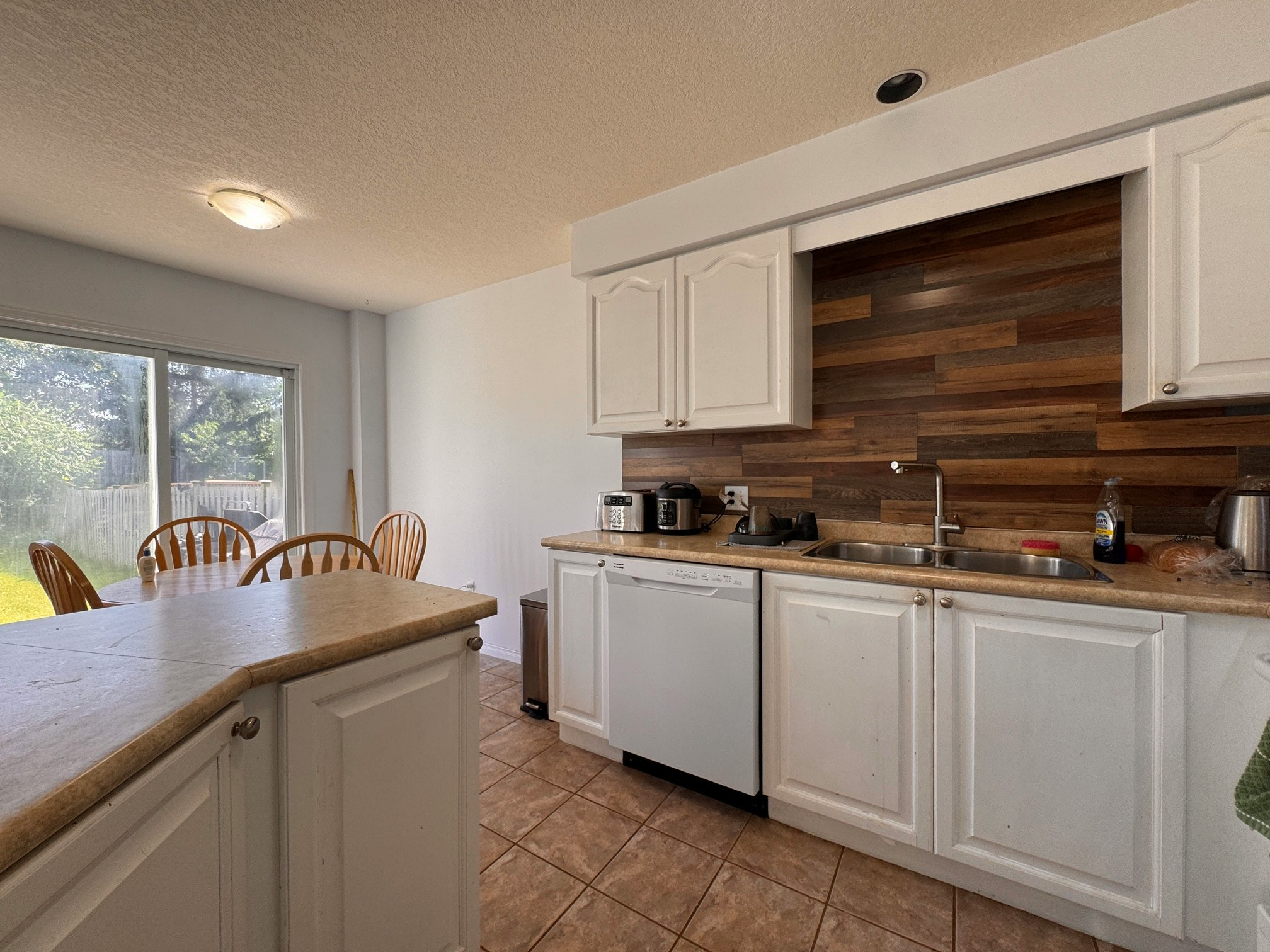 772 Zermatt Drive, Waterloo, ON, N2T 2W8 - 5