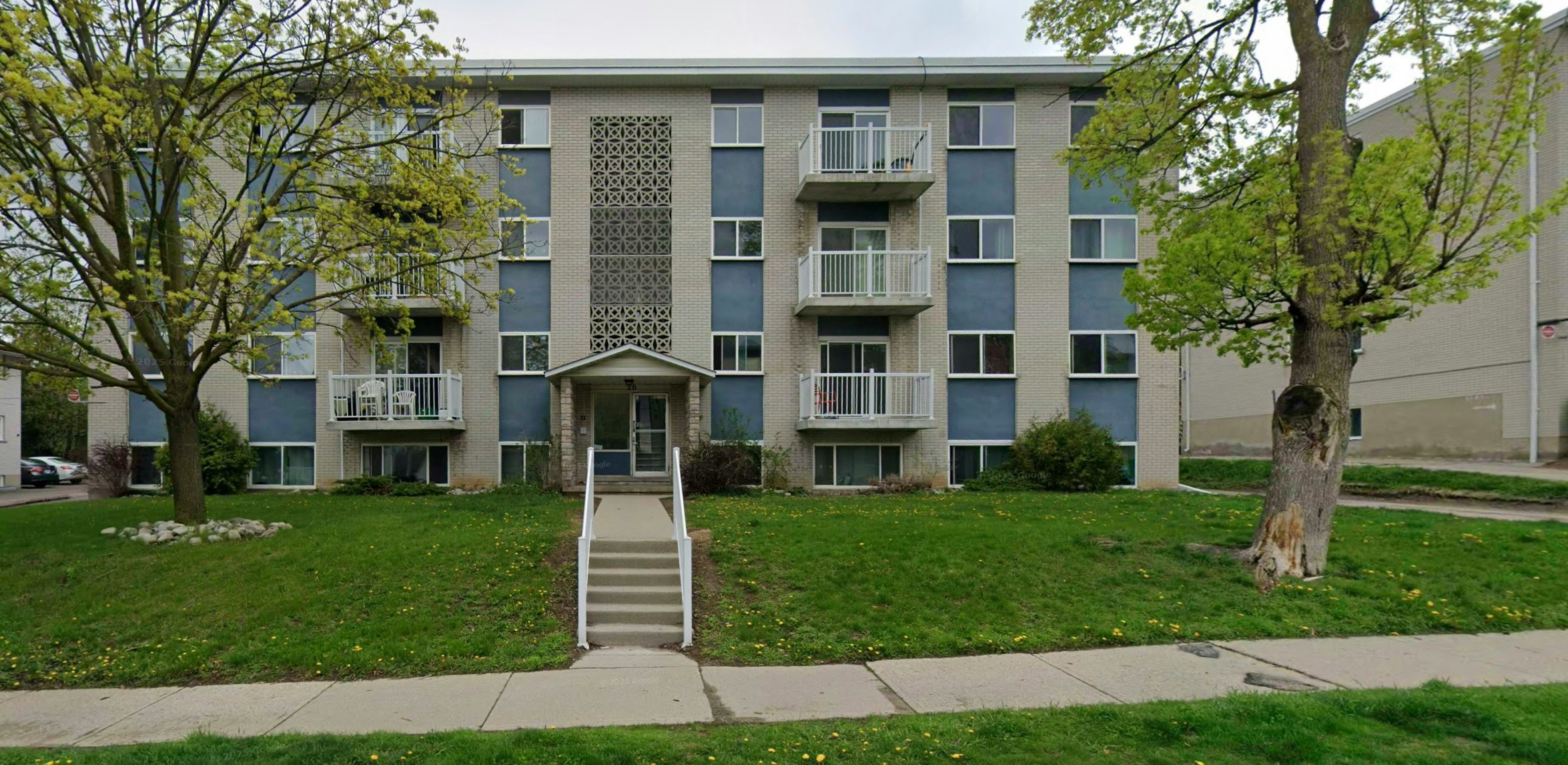 11-20 Austin Drive, Waterloo, ON, N2L 3Y1