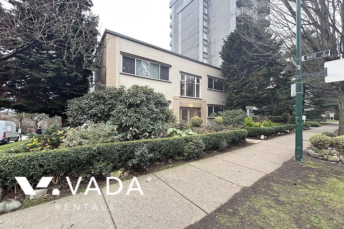 10-1208 Burnaby Street, Vancouver, BC, V6E 1P5