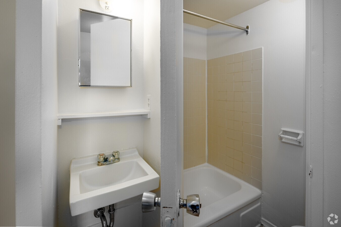 MULTIPLEUNITS-280 Dundas Street East, Toronto, ON, M5A 1Z9
