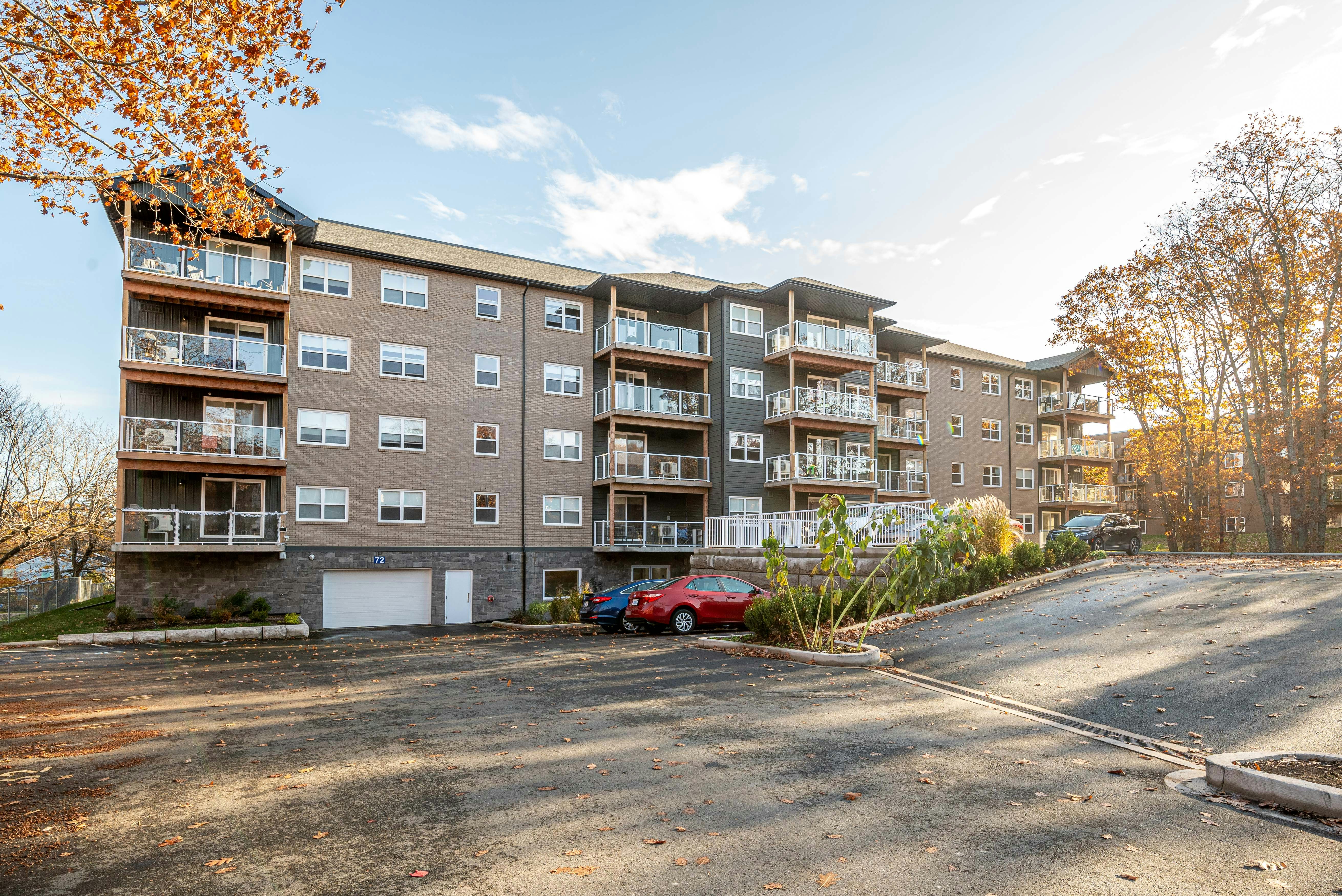 302-72 Primrose Street, Dartmouth, NS, B3A 0H1 - 2