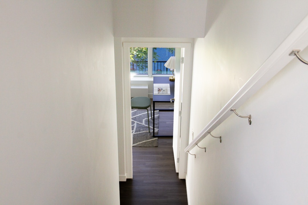 1711 Lions Gate Lane, North Vancouver, BC, V7P 0E3 - 12