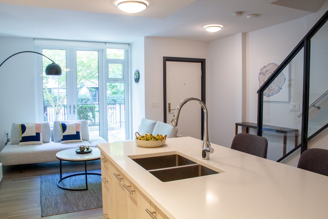 1711 Lions Gate Lane, North Vancouver, BC, V7P 0E3 - 5