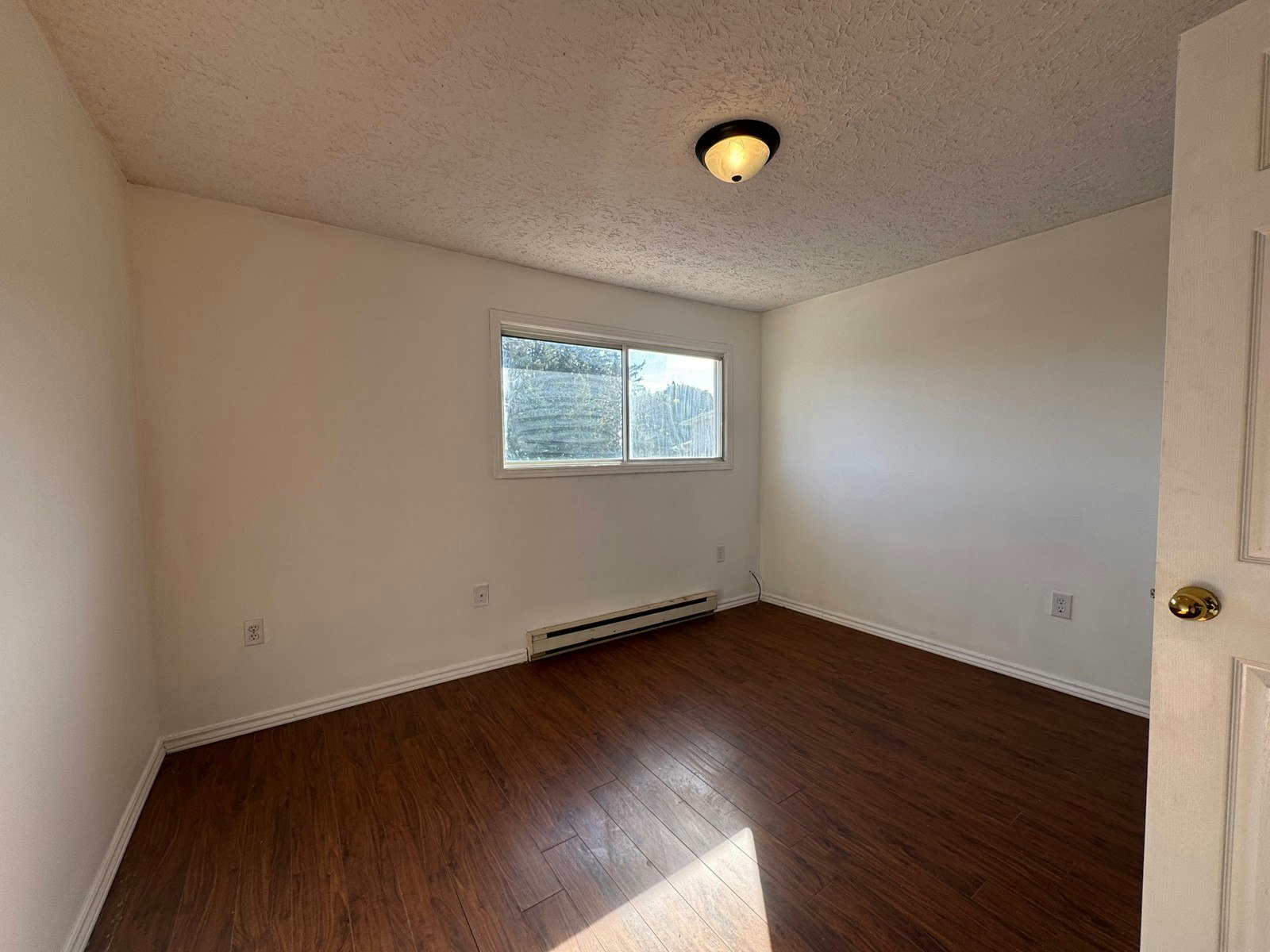 4-32 Ralgreen Crescent, Kitchener, ON, N2M 1T9 - 5