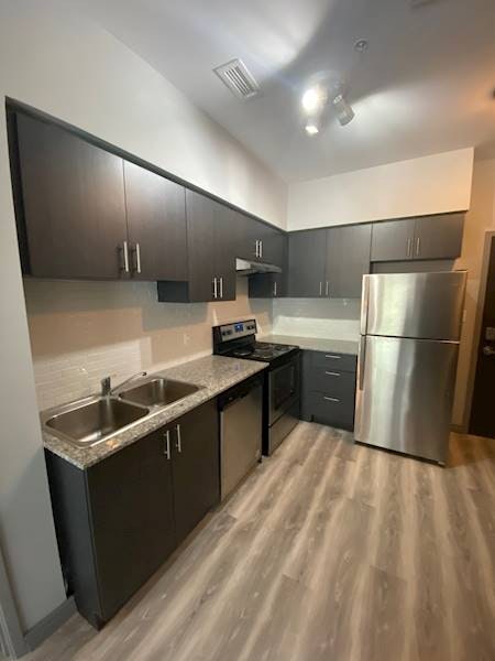 G115-275 Larch Street, Waterloo, ON, N2L 3R2 - 3