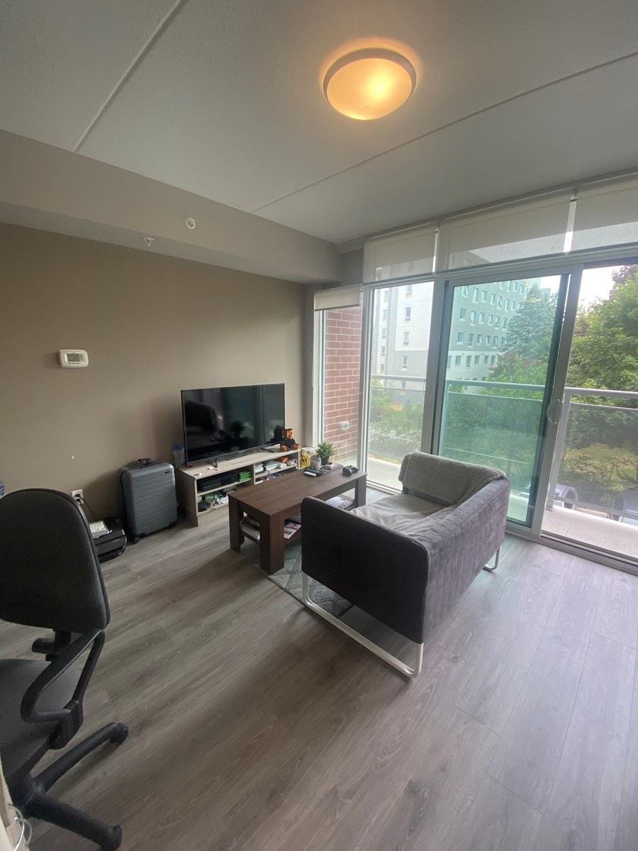 403-257 Hemlock Street, Waterloo, ON, N2L 0K2 - 3