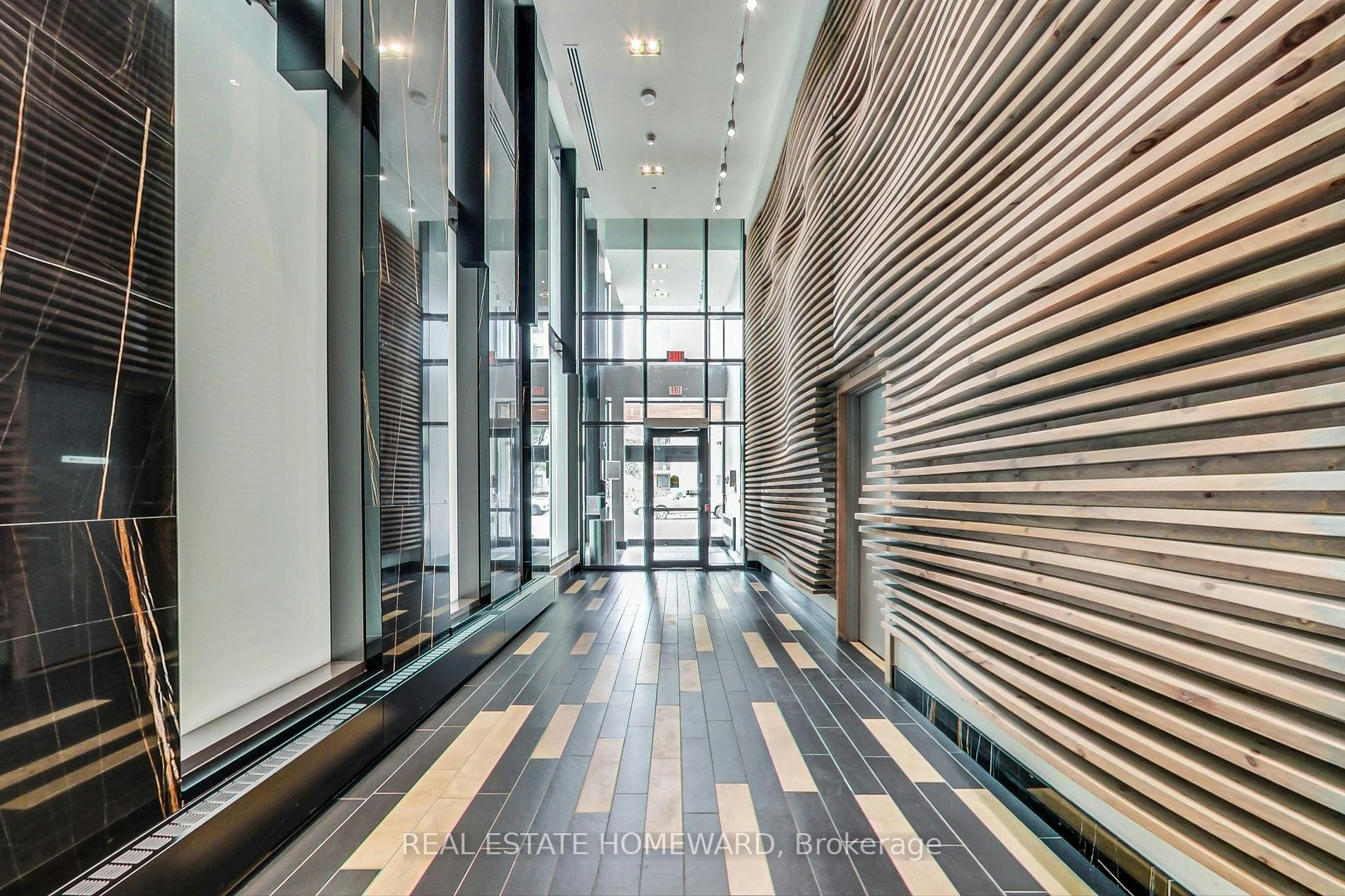 1-111 Bathurst Street, Toronto, ON, M5V 0M9 - 16