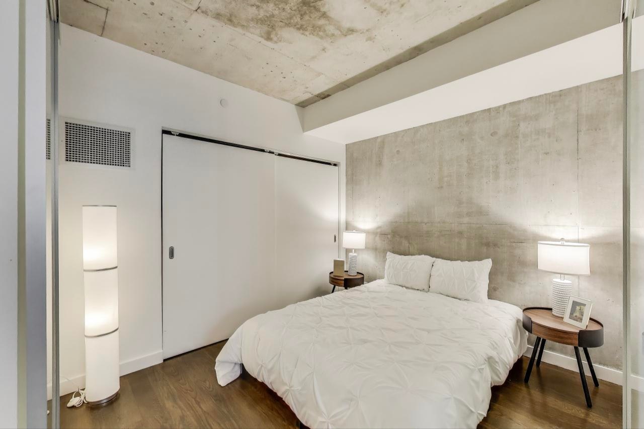 1-111 Bathurst Street, Toronto, ON, M5V 0M9 - 22