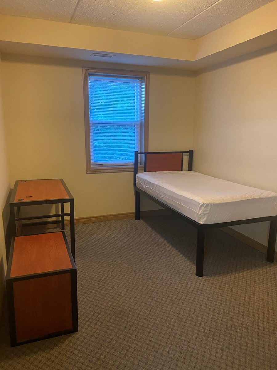 RM1-204-251 Lester Street, Waterloo, ON, N2L 3W6 - 2