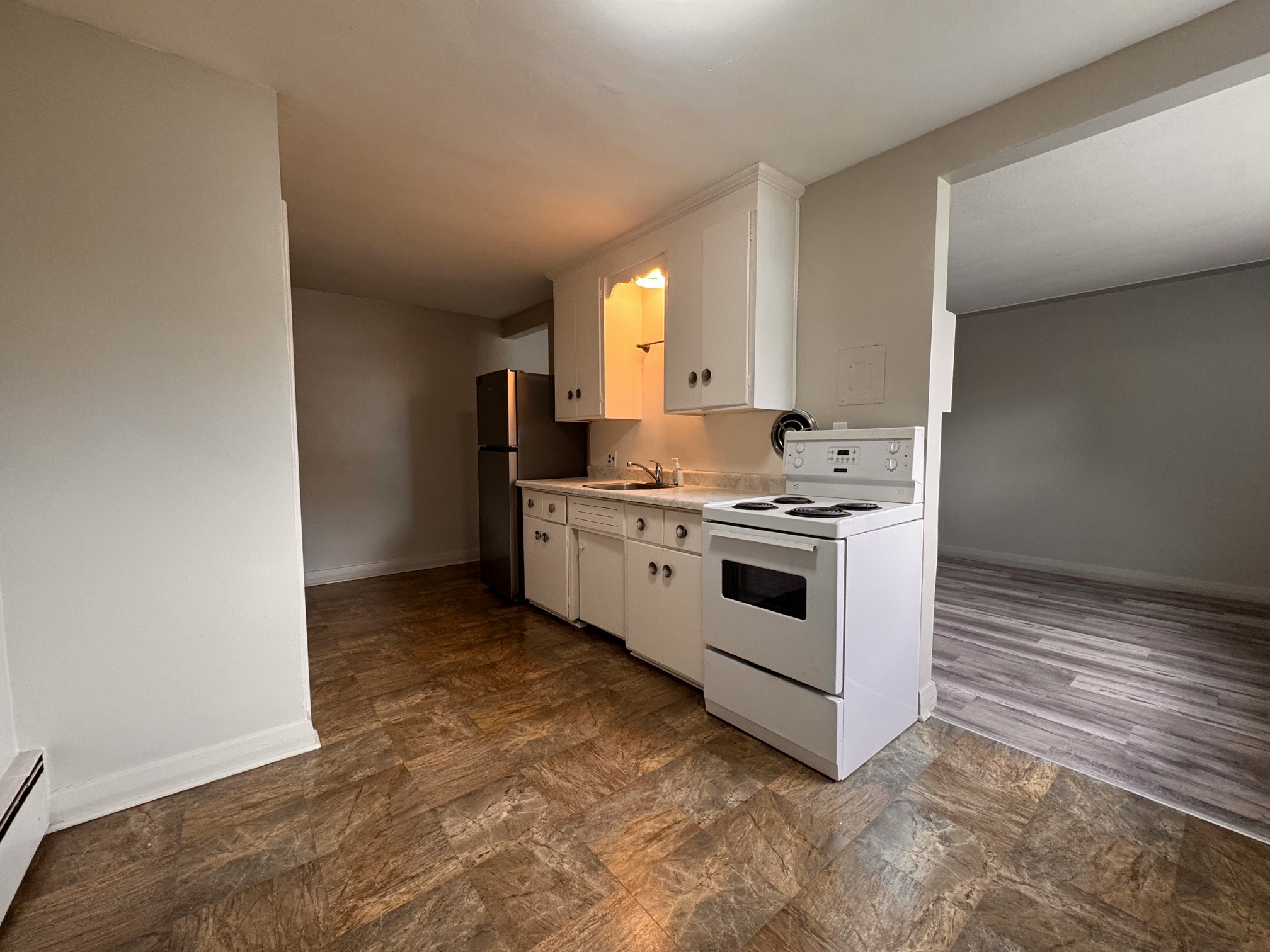 2-15 Floral Crescent, Kitchener, ON, N2G 3B3 - 4