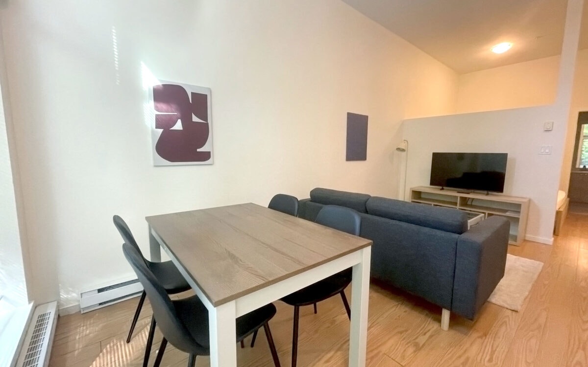 1-6005 Walter Gage Road, Vancouver, BC, V6T 2E8