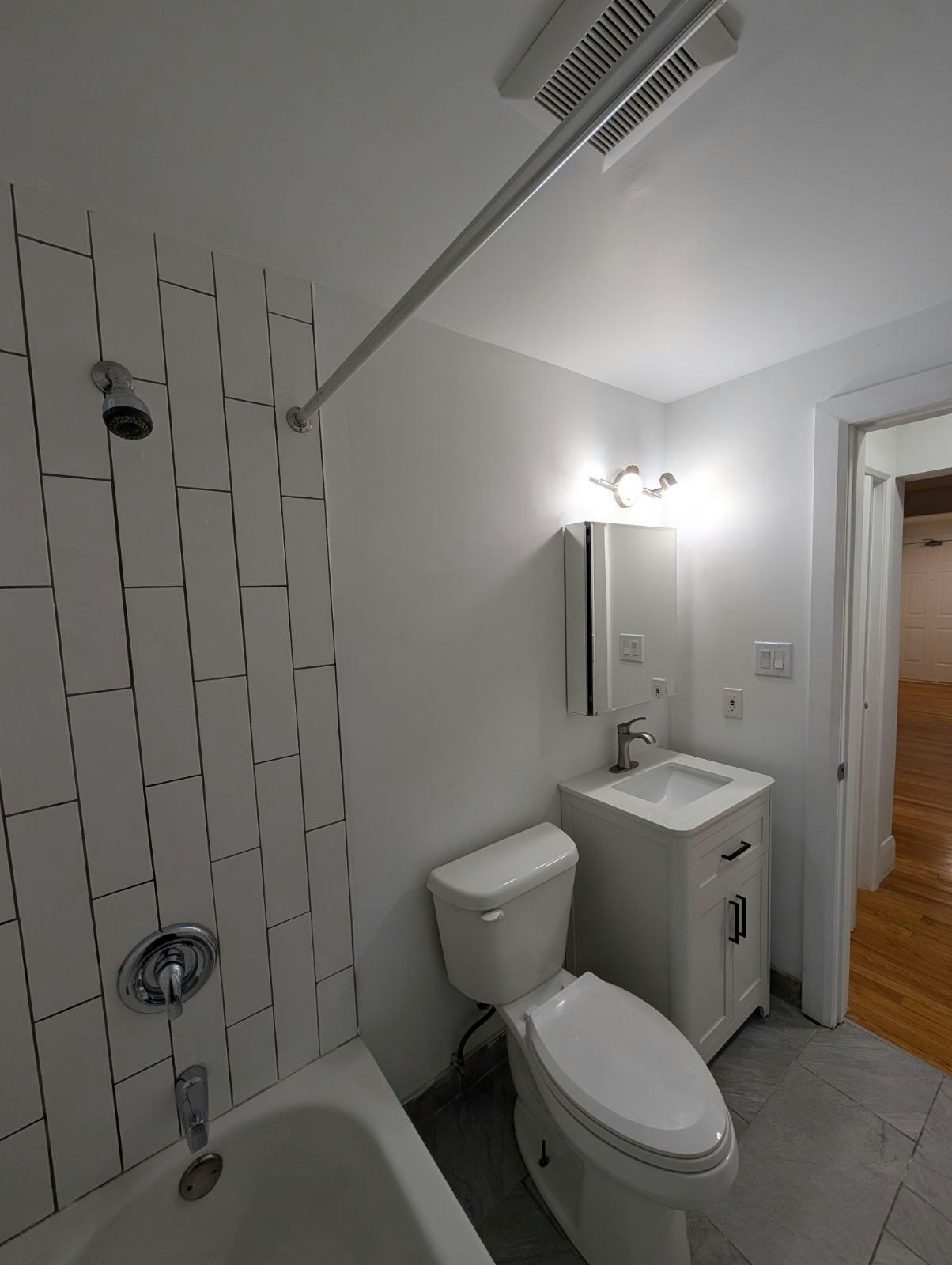 Main-324 Laurier Avenue East, Ottawa, ON, J9H 2P8 - 11