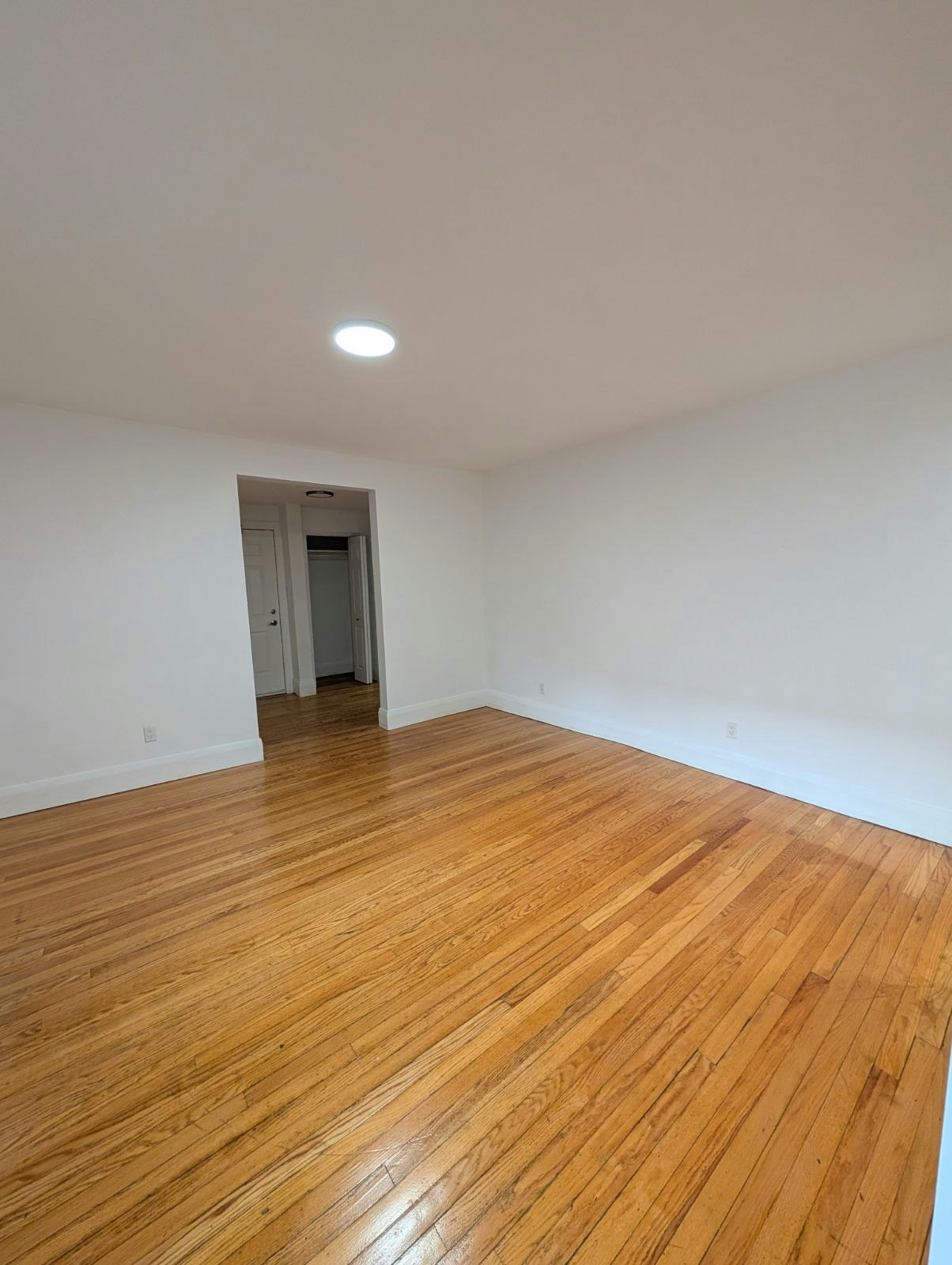 Main-324 Laurier Avenue East, Ottawa, ON, J9H 2P8 - 6