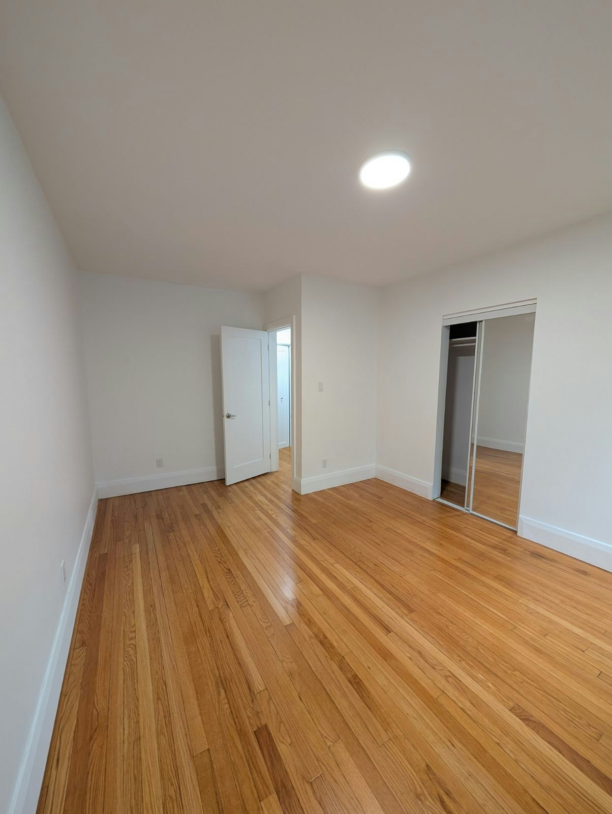 Main-324 Laurier Avenue East, Ottawa, ON, J9H 2P8 - 17