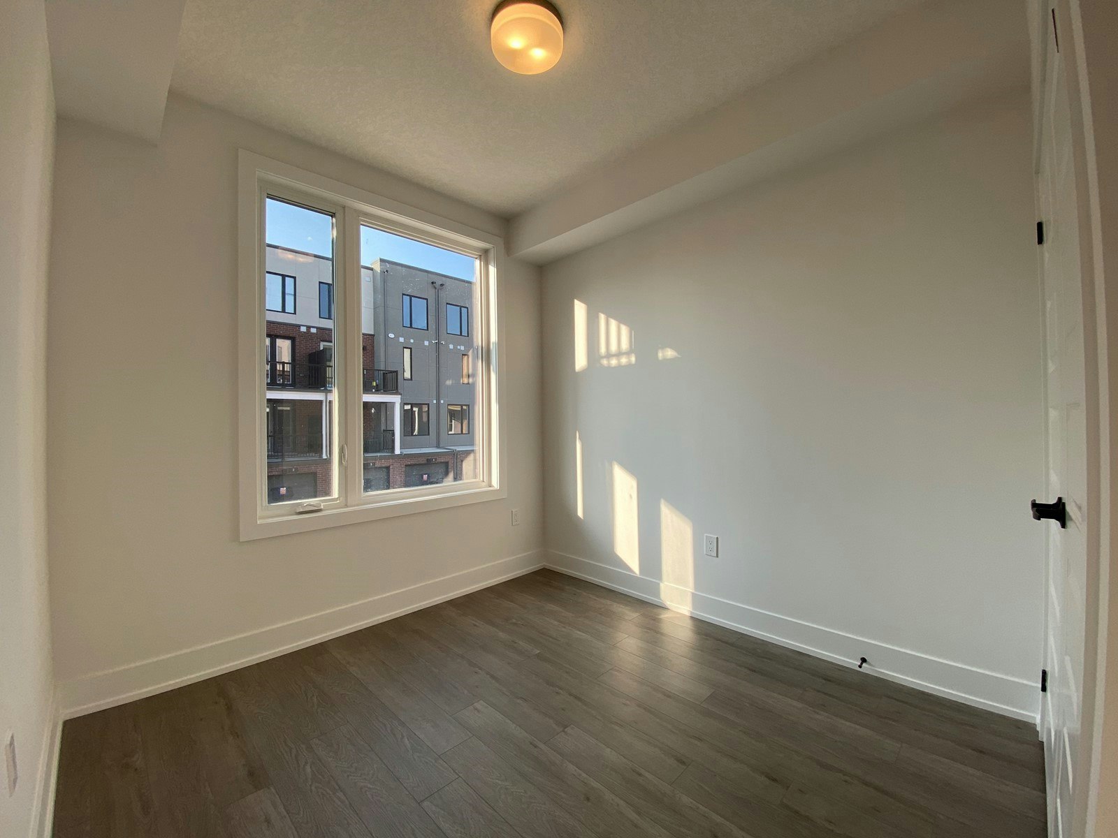 67-99 Roger Street, Waterloo, ON, N2J 0G1 - 3