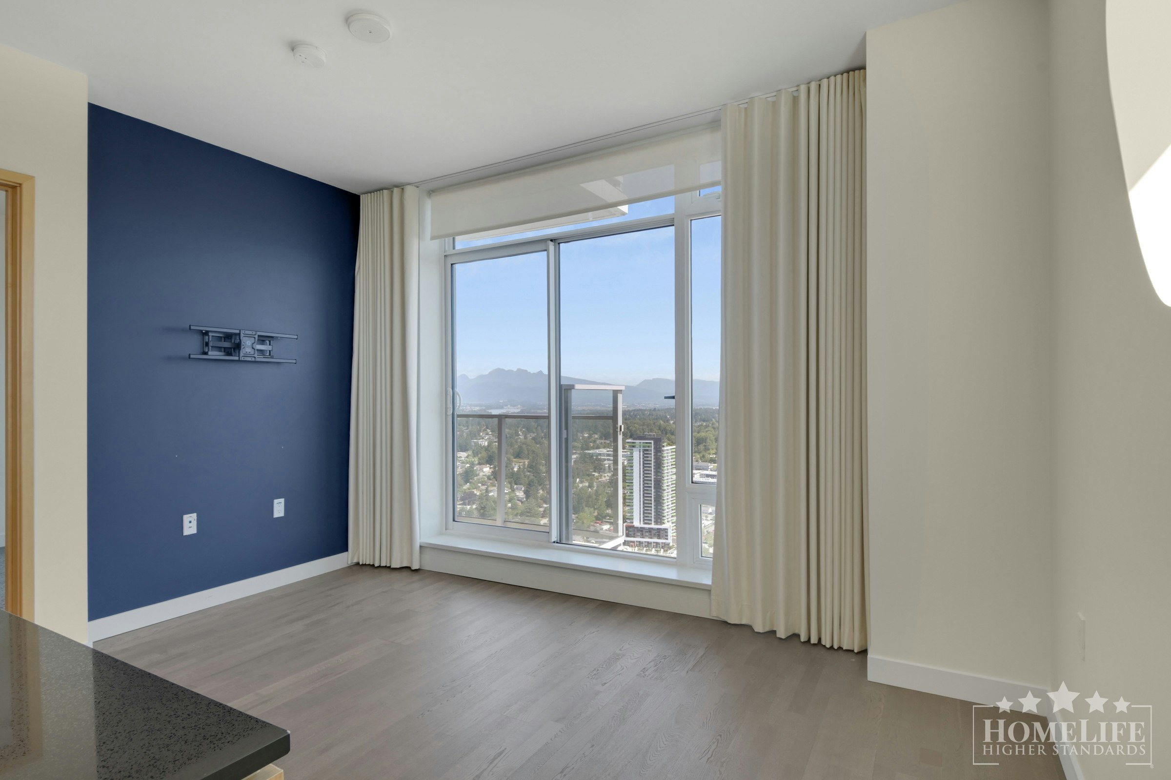 4705-13495 Central Avenue, Surrey, BC, V3T 0K2 - 5