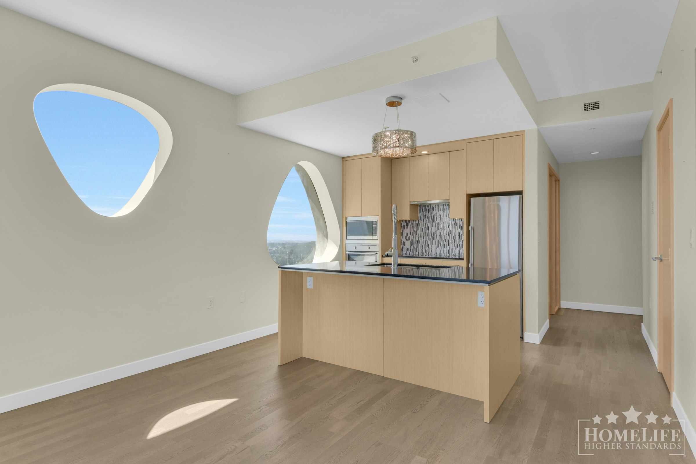 4705-13495 Central Avenue, Surrey, BC, V3T 0K2 - 8