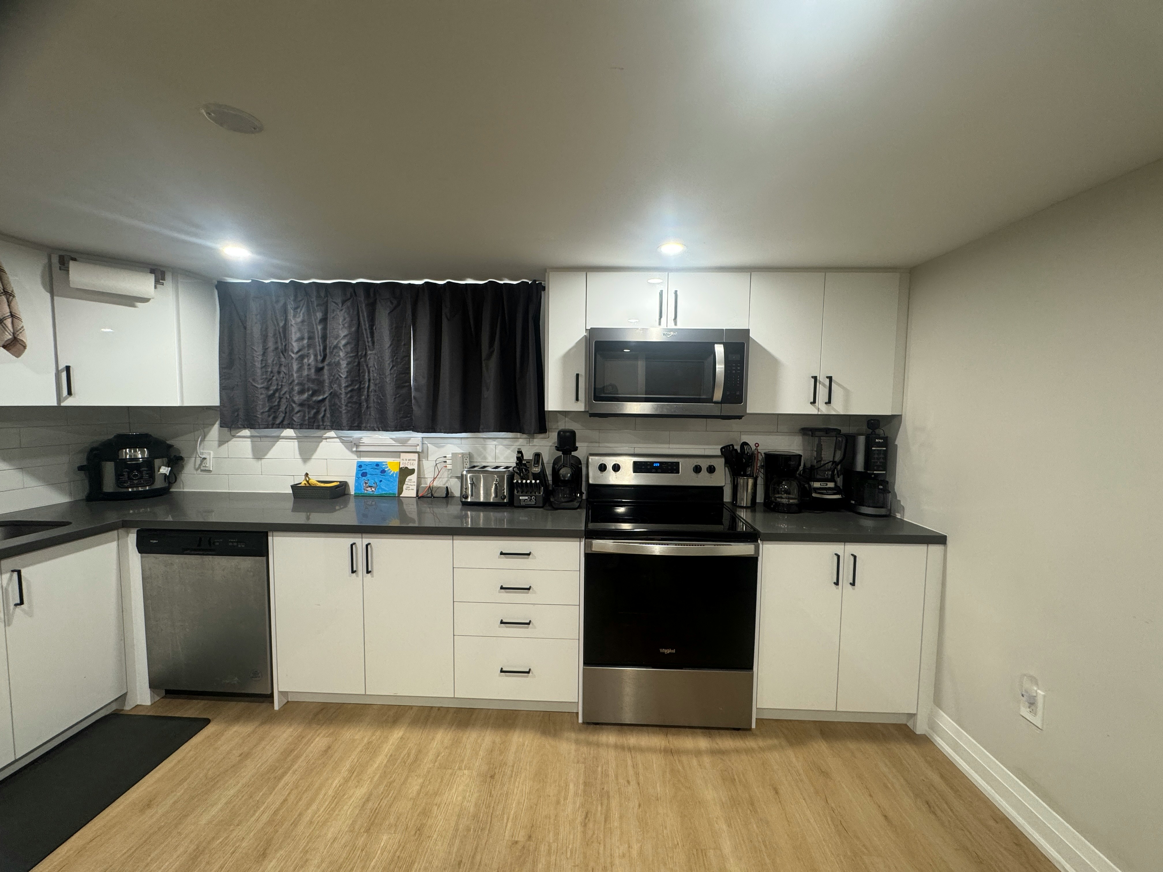 Lower-49 Edinburgh Road, Kitchener, ON, N2B 1M4 - 6