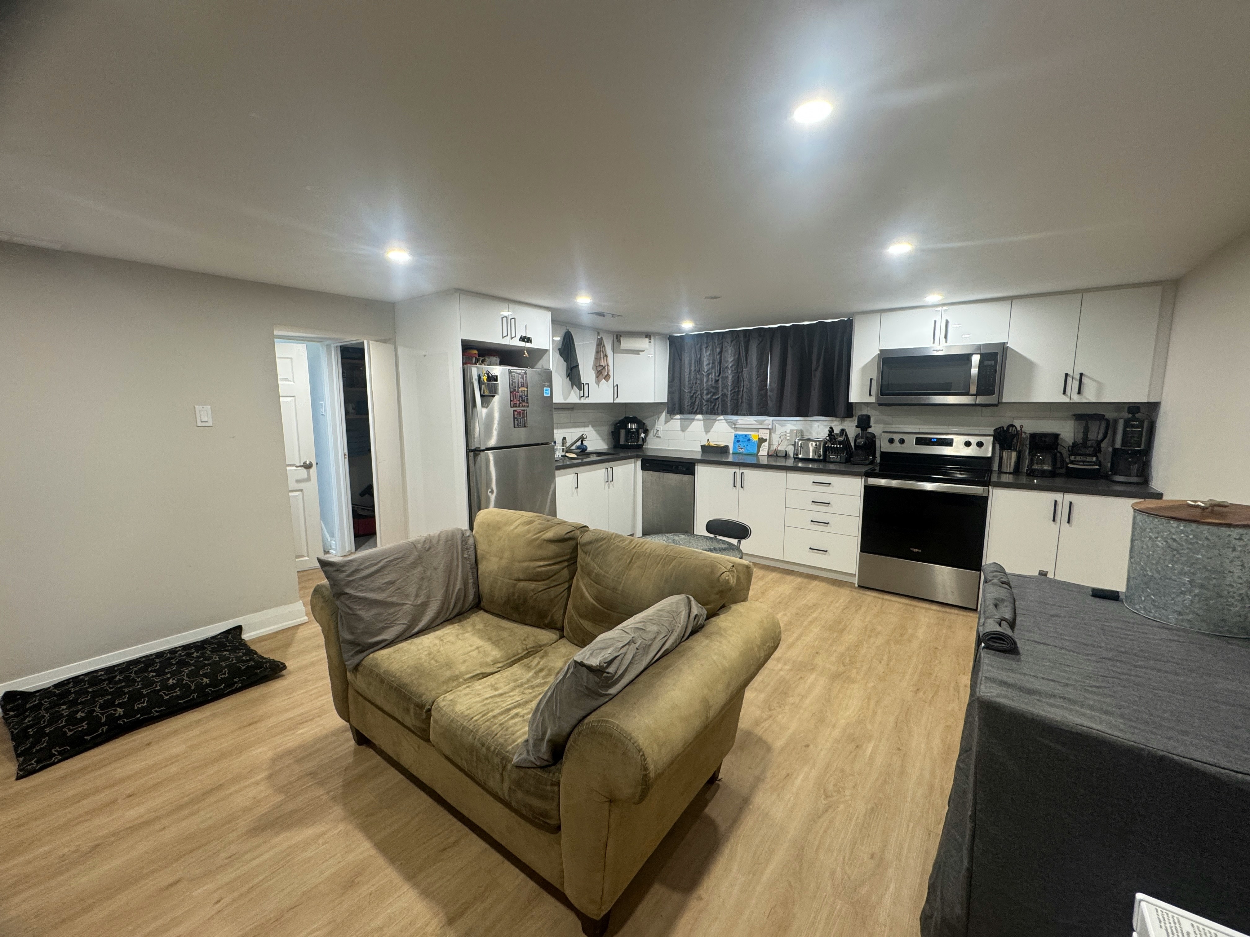 Lower-49 Edinburgh Road, Kitchener, ON, N2B 1M4 - 7