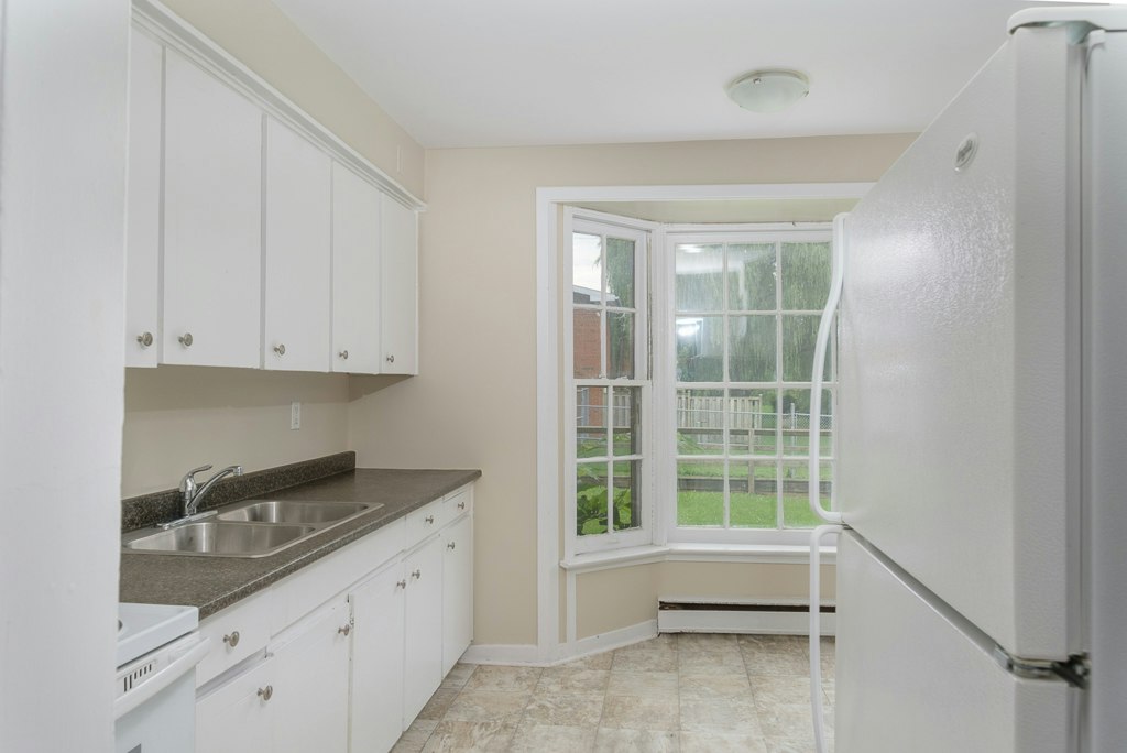 153 Arbour Glen Crescent, London, ON, N5Y 2A4 - 2