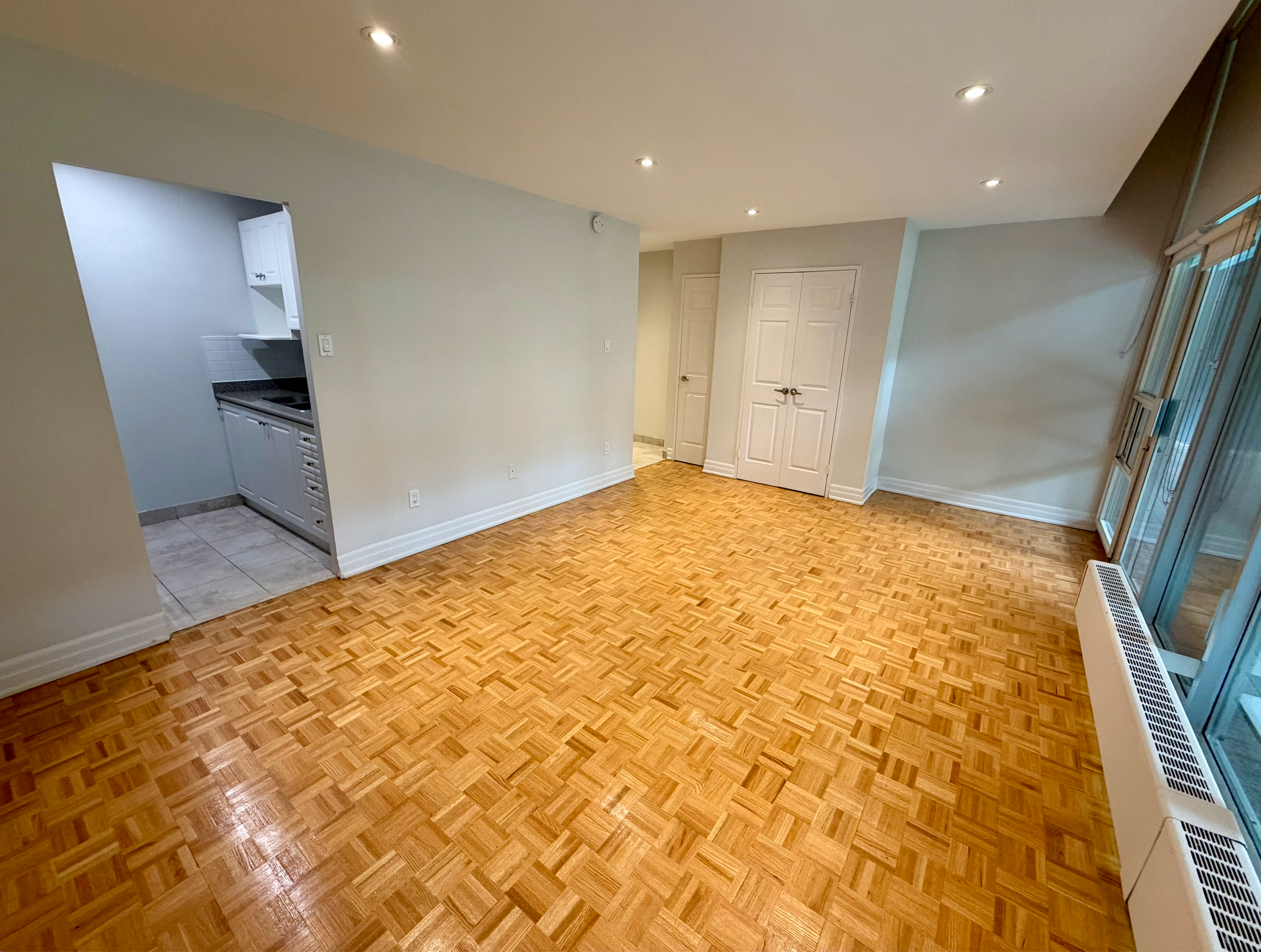 BACH-1137 Royal York Road, Toronto, ON, M9A 4A7