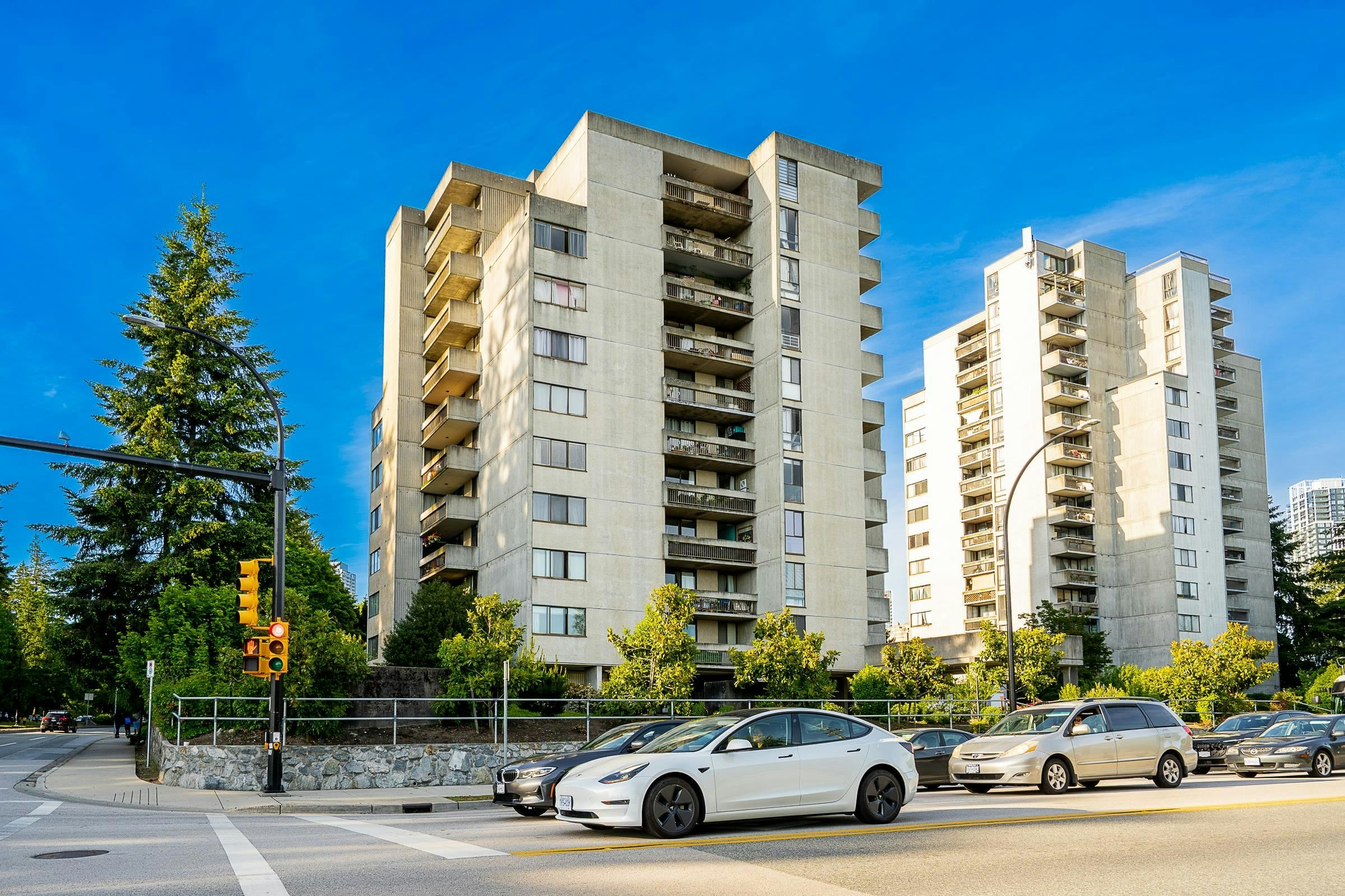 902-4105 Imperial Street, Burnaby, BC, V5J 1A6