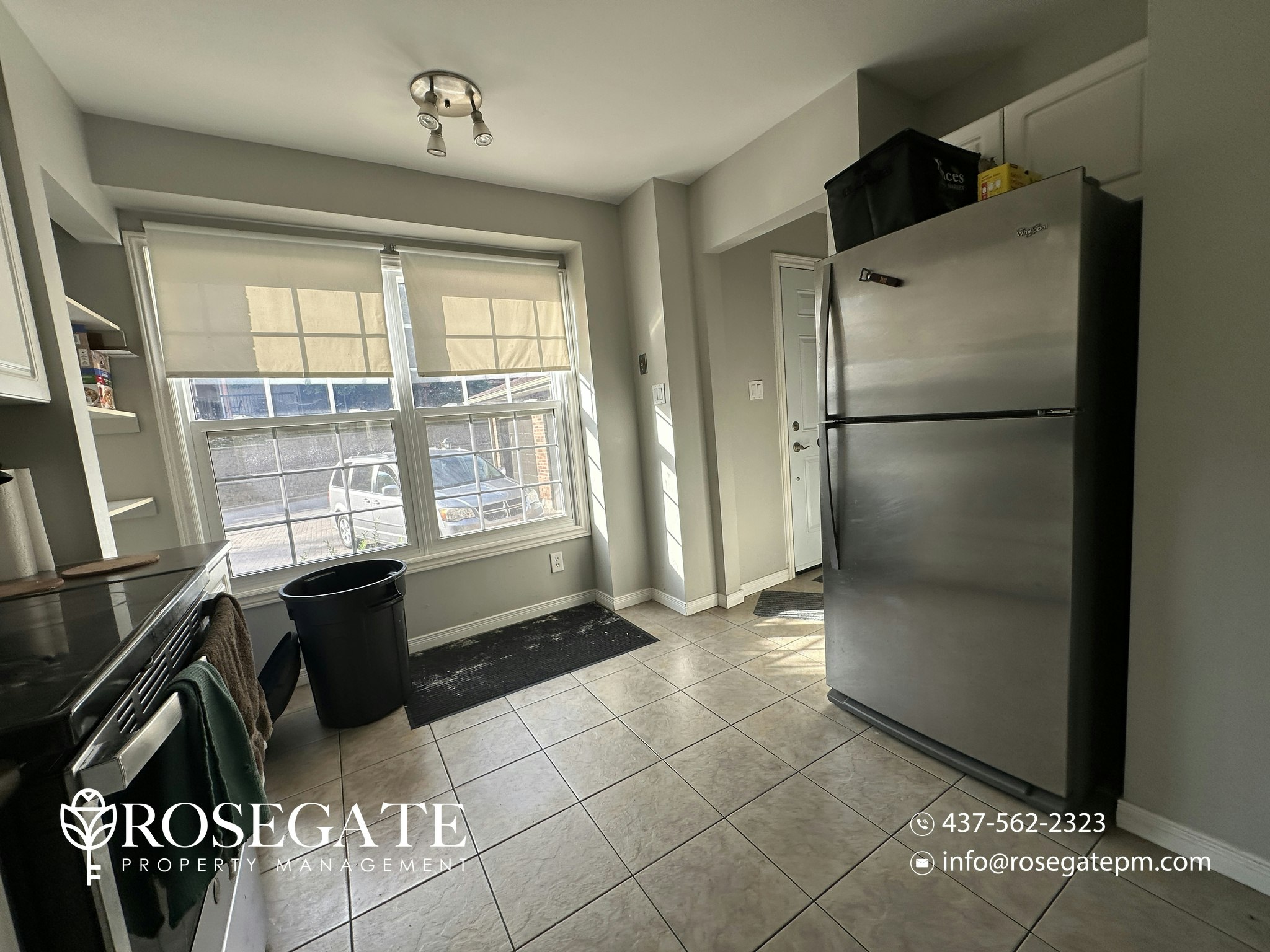 3-250 Keats Way, Waterloo, ON, N2L 6J5 - 3