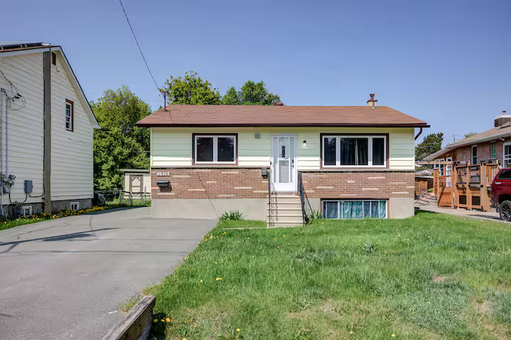 1039 Mcallister Avenue, Greater Sudbury, ON, P3A 2Y7 - 2