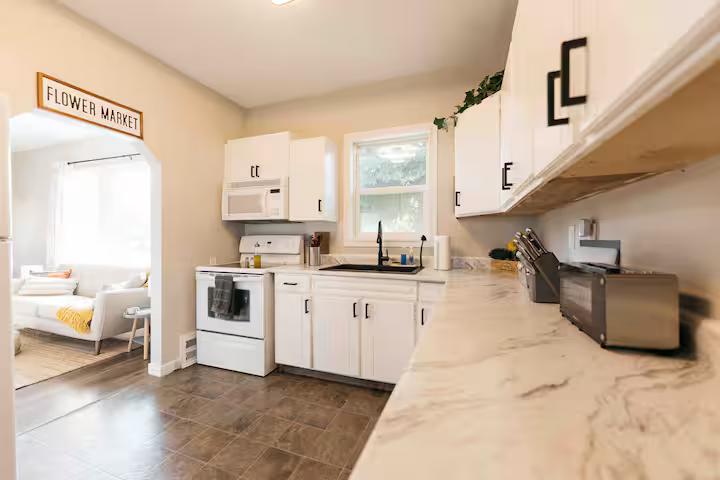 5548 44 Avenue, Red Deer, AB, T4N 3J3 - 10