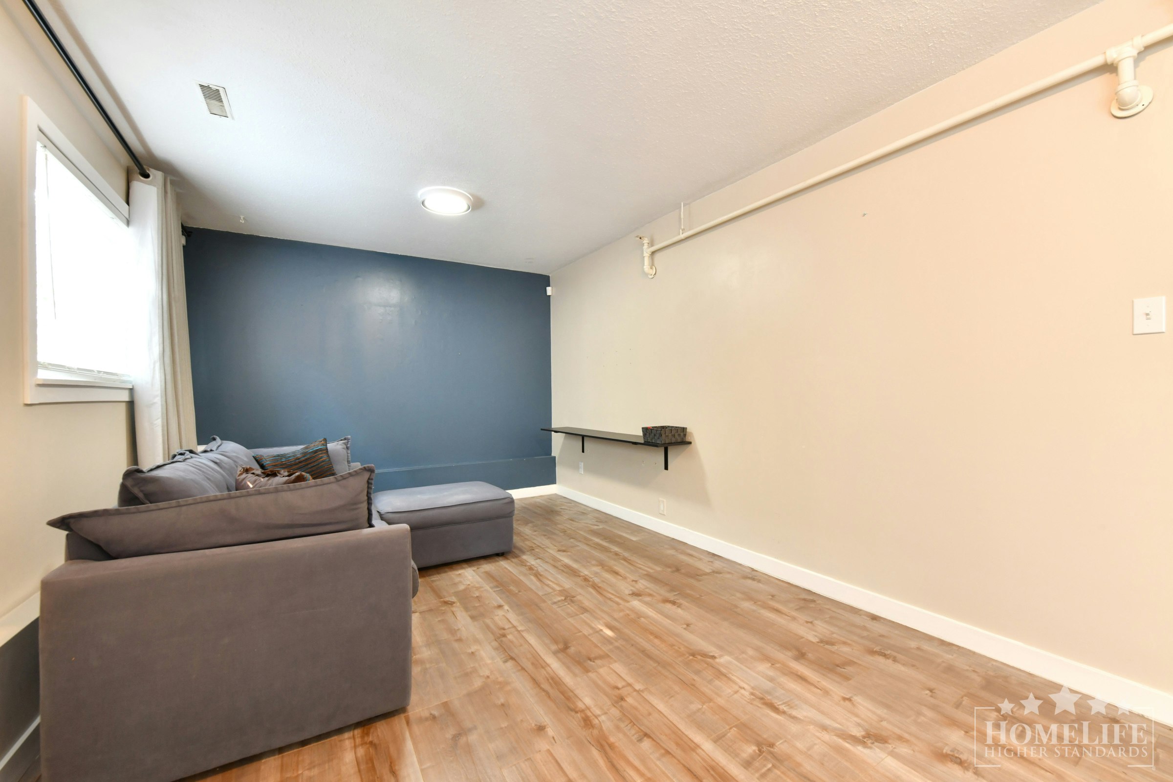 B-20844 Douglas Crescent, Langley, BC, V3A 9L3 - 2