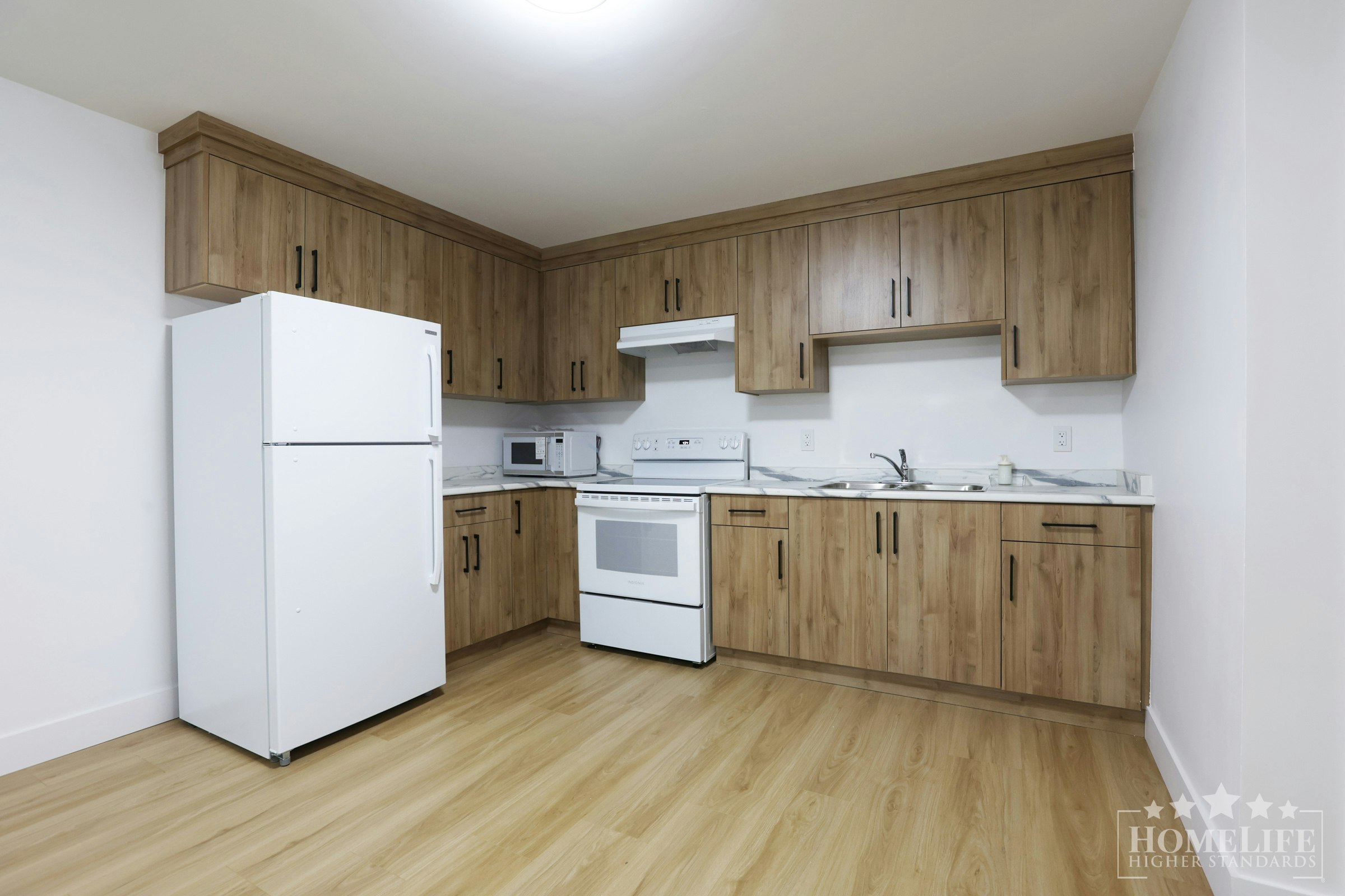 G101-15371 94 Avenue, Surrey, BC, V3R 1E2 - 5