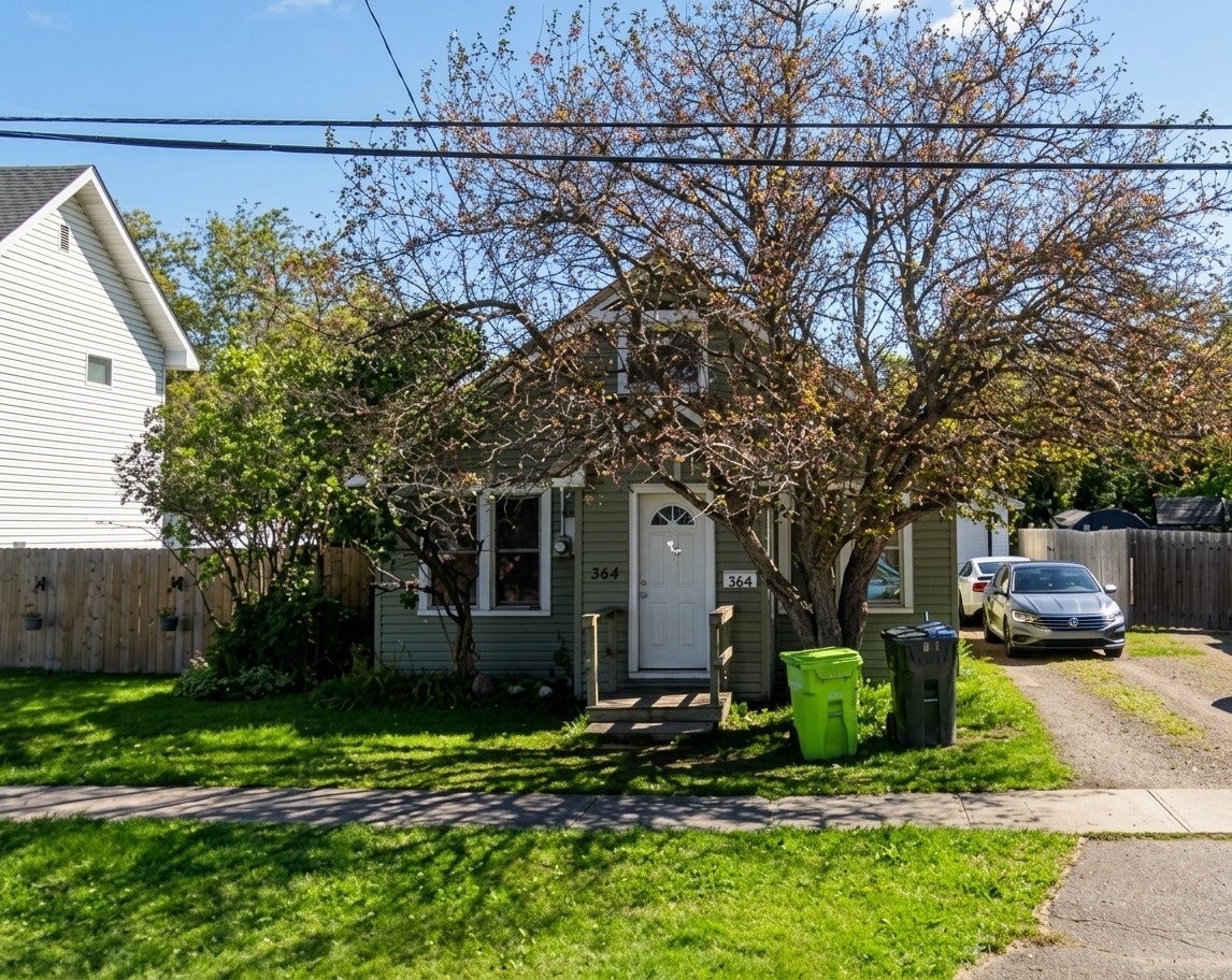 364 3rd Avenue, Sault Ste. Marie, ON, P6C 4M4 - 2