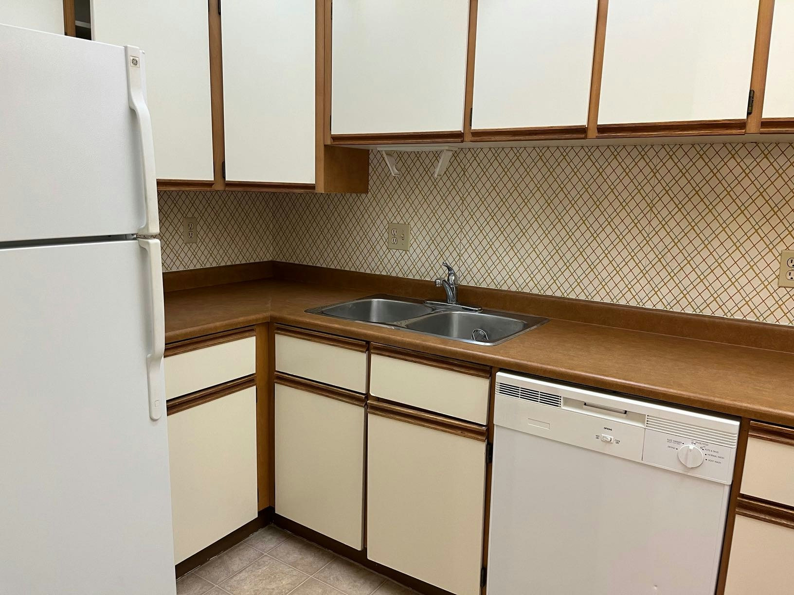 B214-335 333 Garry Garry Crescent Crescent Ne NE, Calgary, AB, T2K 5X1 - 3
