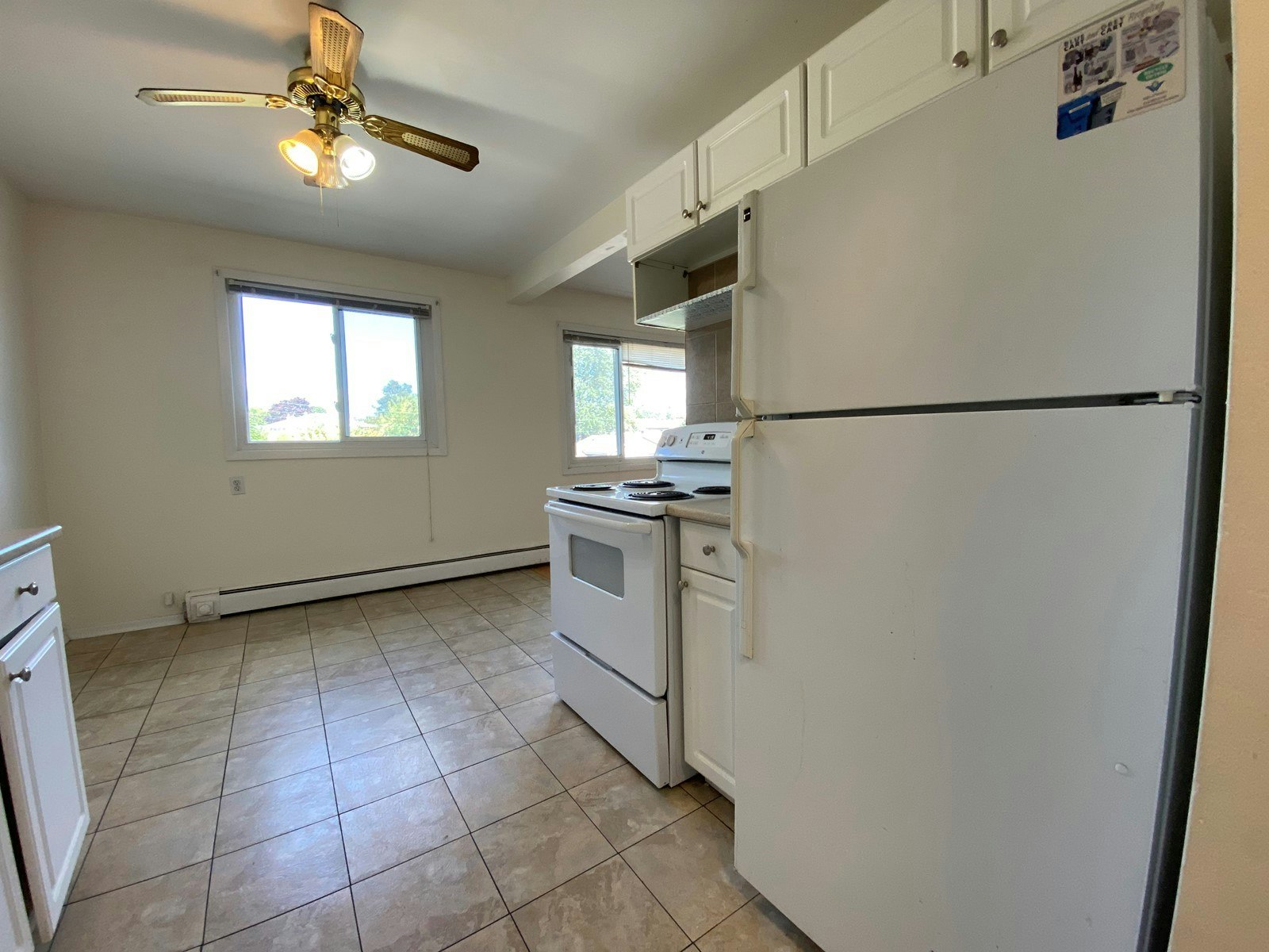 4-75 Harold Avenue, Kitchener, ON, N2A 2H9 - 2