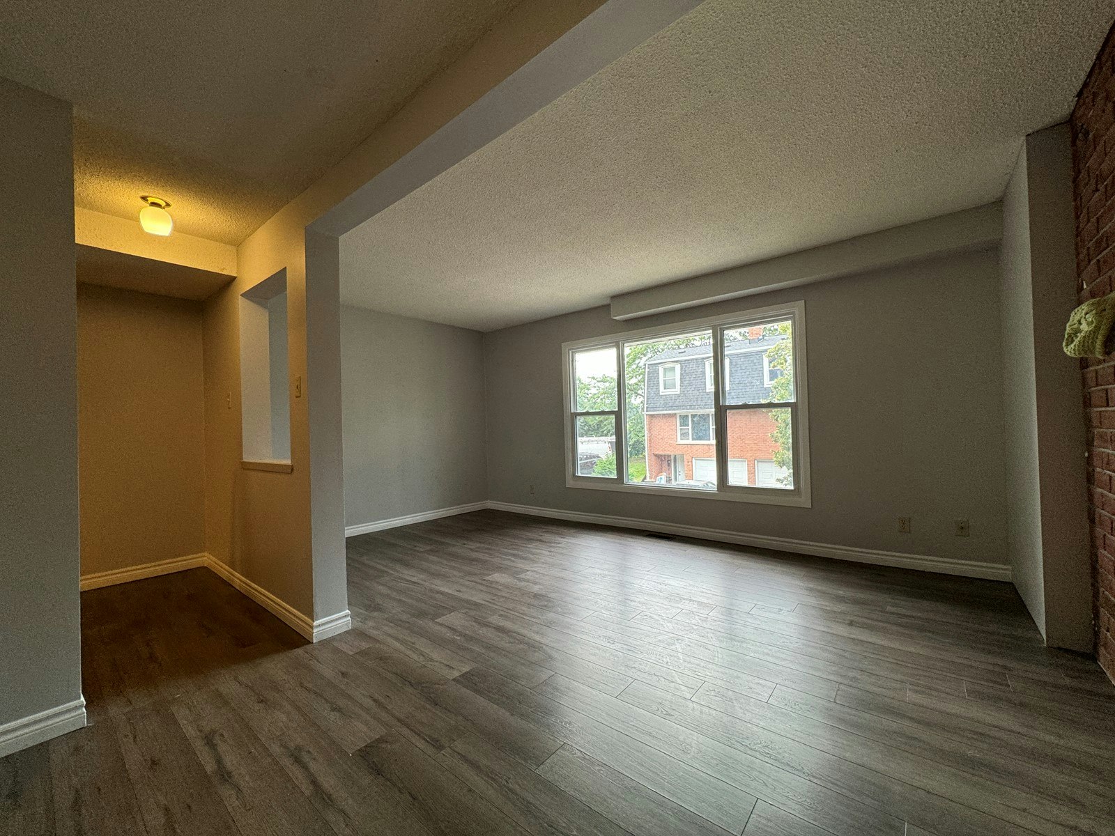 18-100 Bluevale Street North, Waterloo, ON, N2J 4M9 - 2