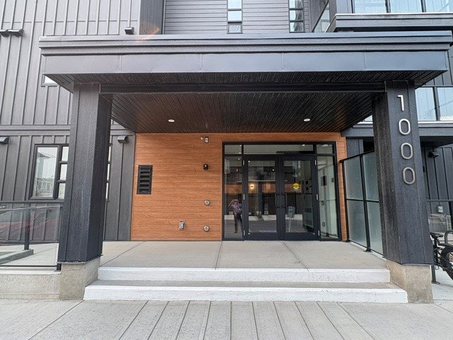1412-55 Lucas Way Northwest, Calgary, AB, T3P 2C7 - 2