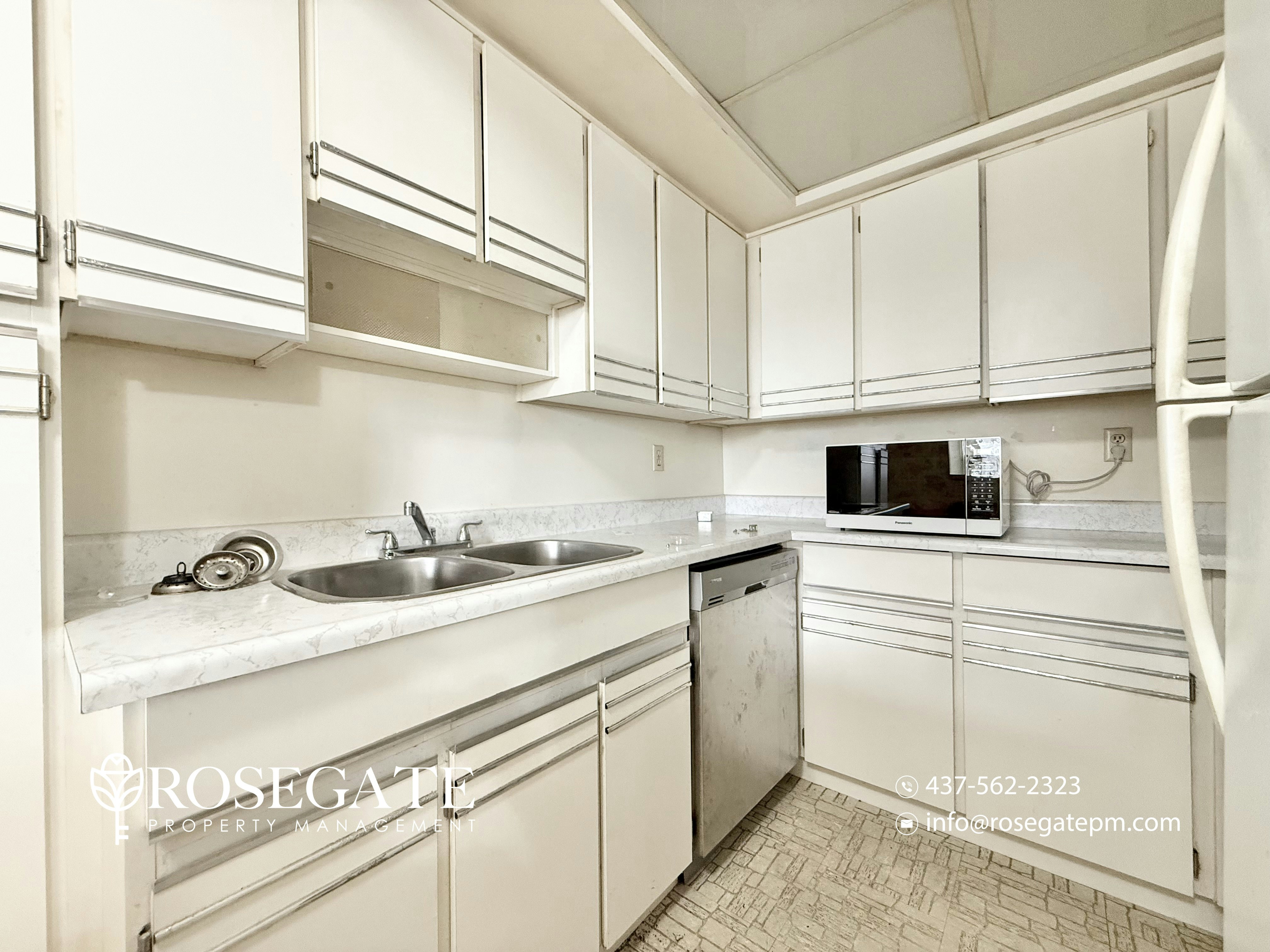 1106-121 Ling Road, Toronto, ON, M1E 4Y2 - 2