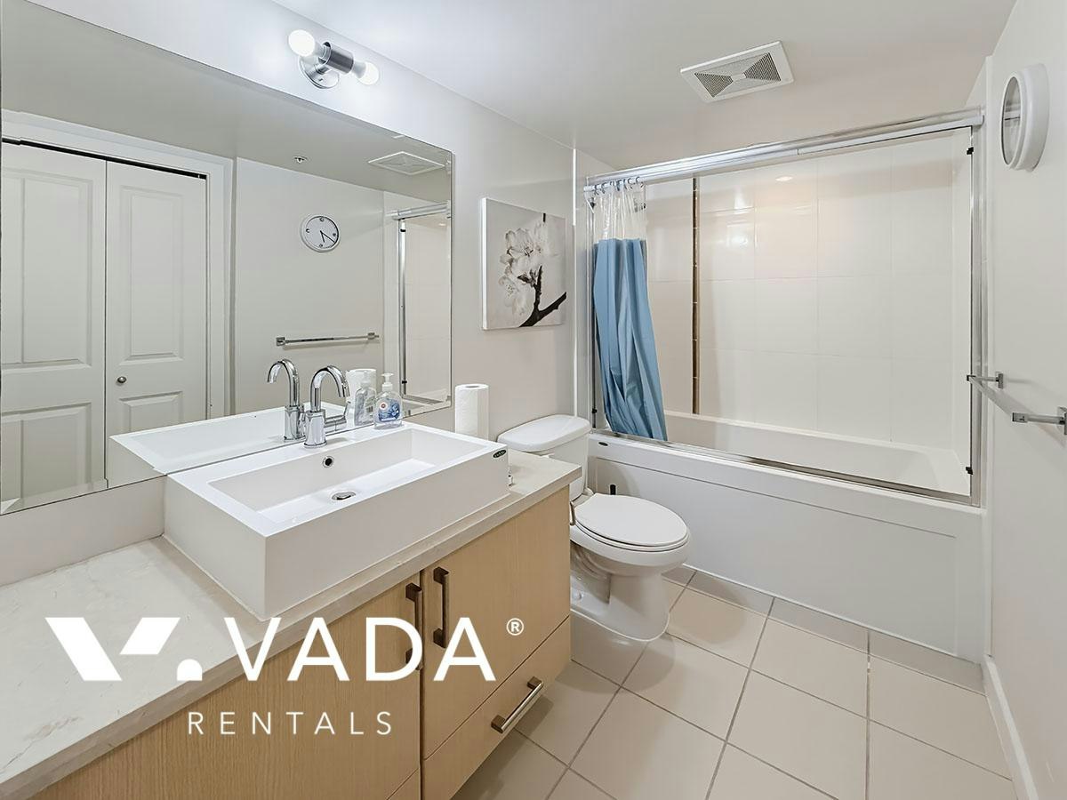 301-1068 West Broadway, Vancouver, BC, V6H 0A7 - 5
