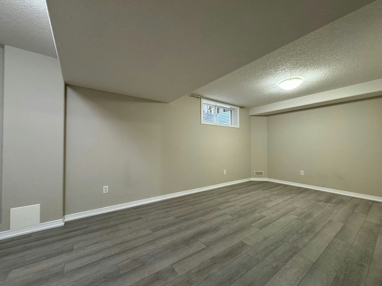 2-361 Parkvale Drive, Kitchener, ON, N2R 1Y6 - 4