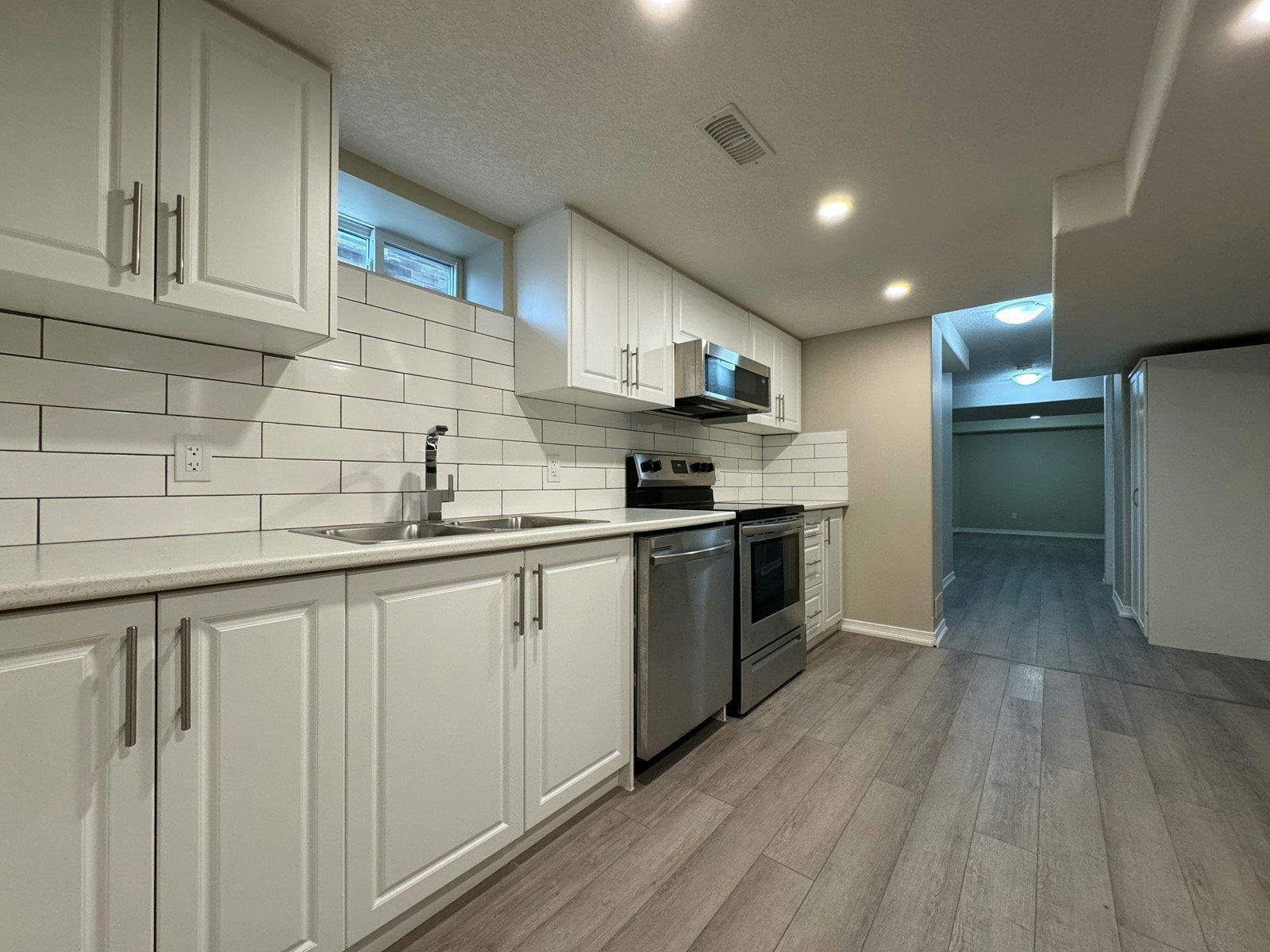 2-361 Parkvale Drive, Kitchener, ON, N2R 1Y6 - 3