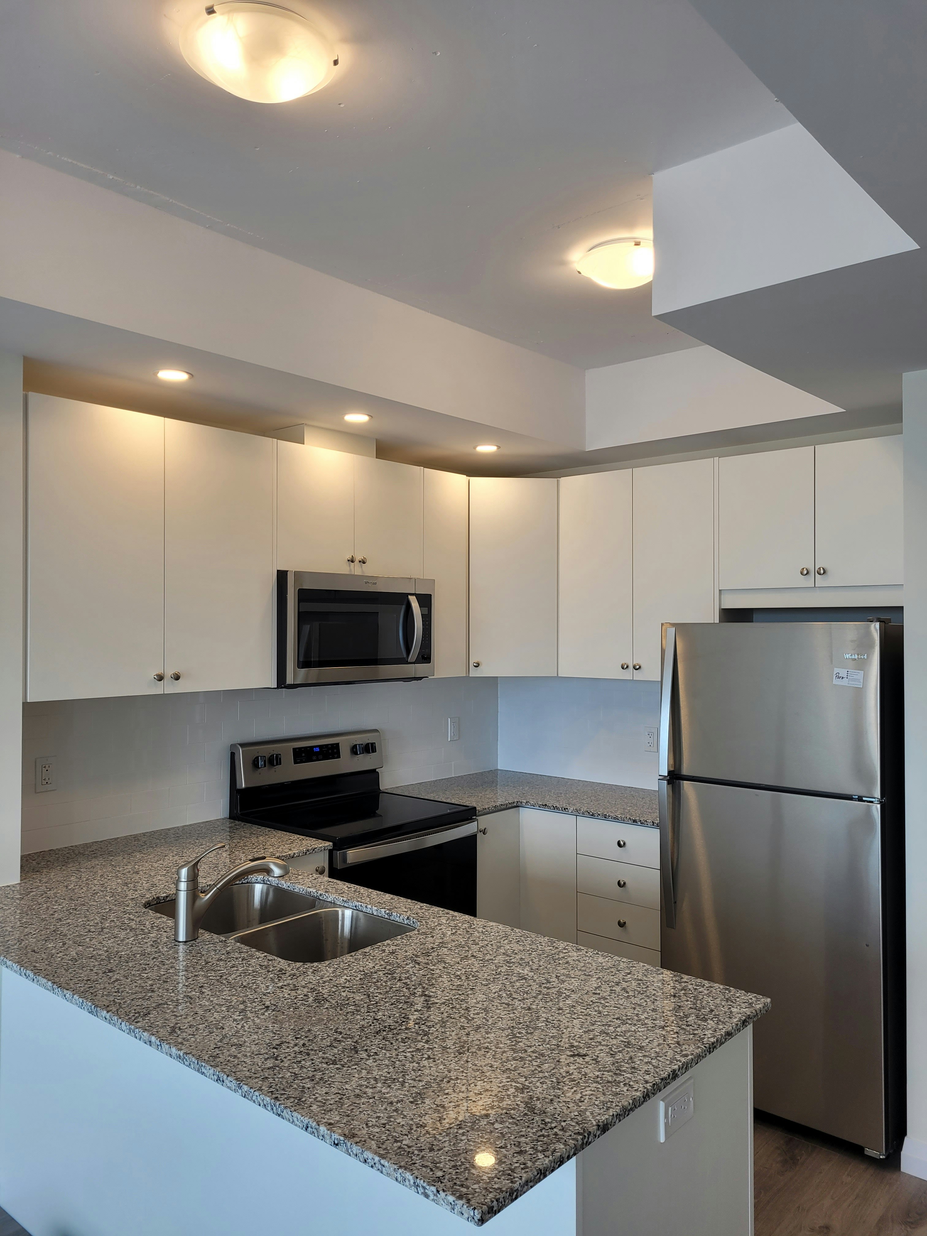 1311-60 Charles Street West, Kitchener, ON, N2G 0C9 - 2