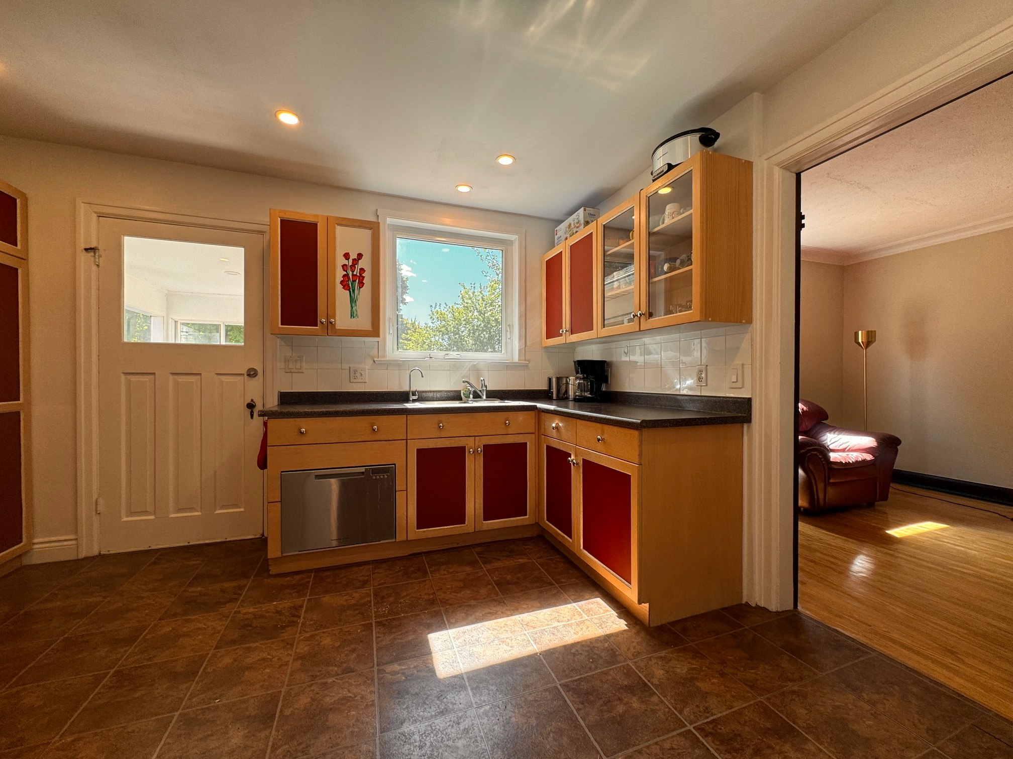225 Bridgeport Road East, Waterloo, ON, N2J 2K7 - 5
